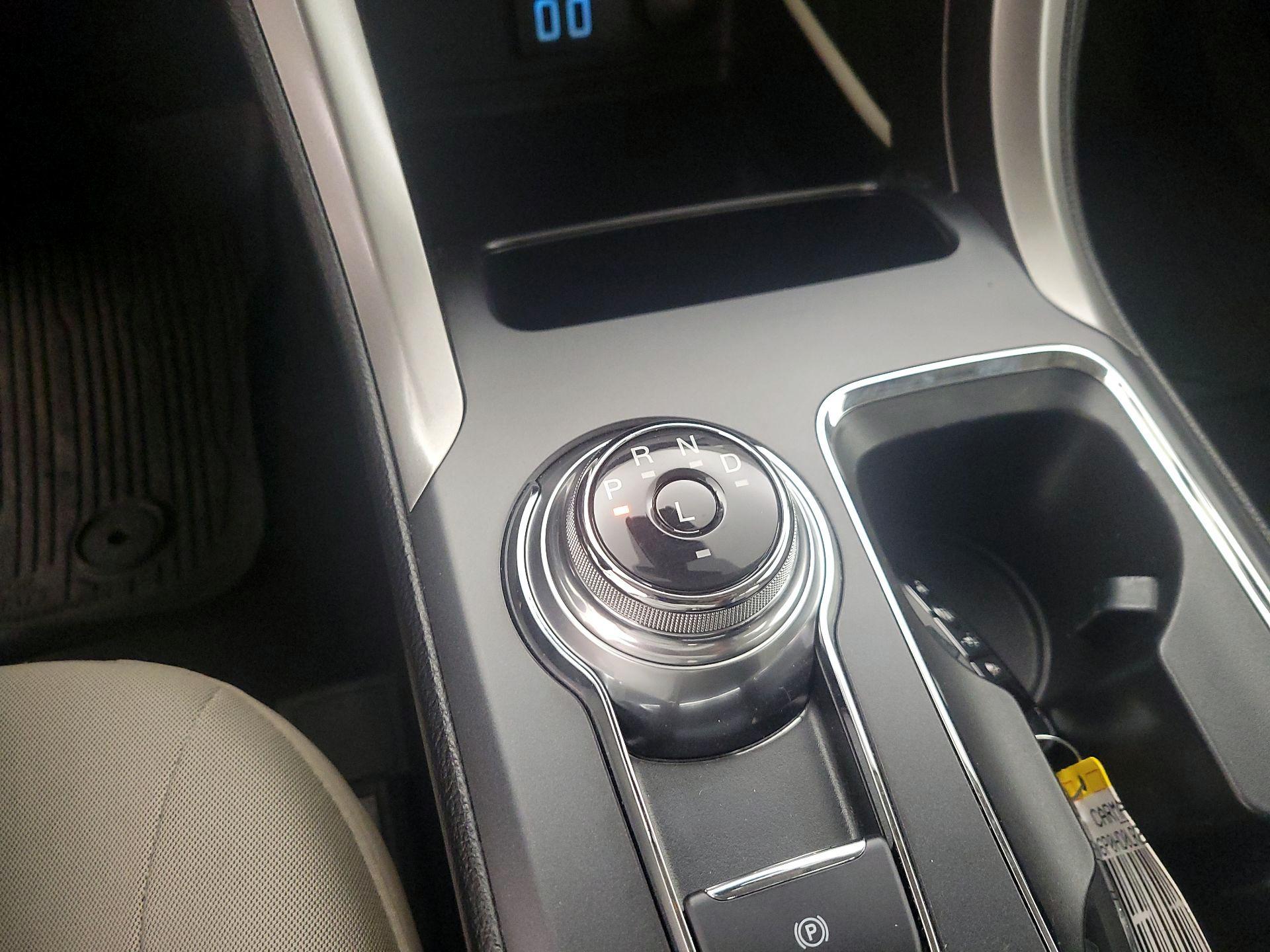 Thumbnail: 2020 Ford Fusion - 18