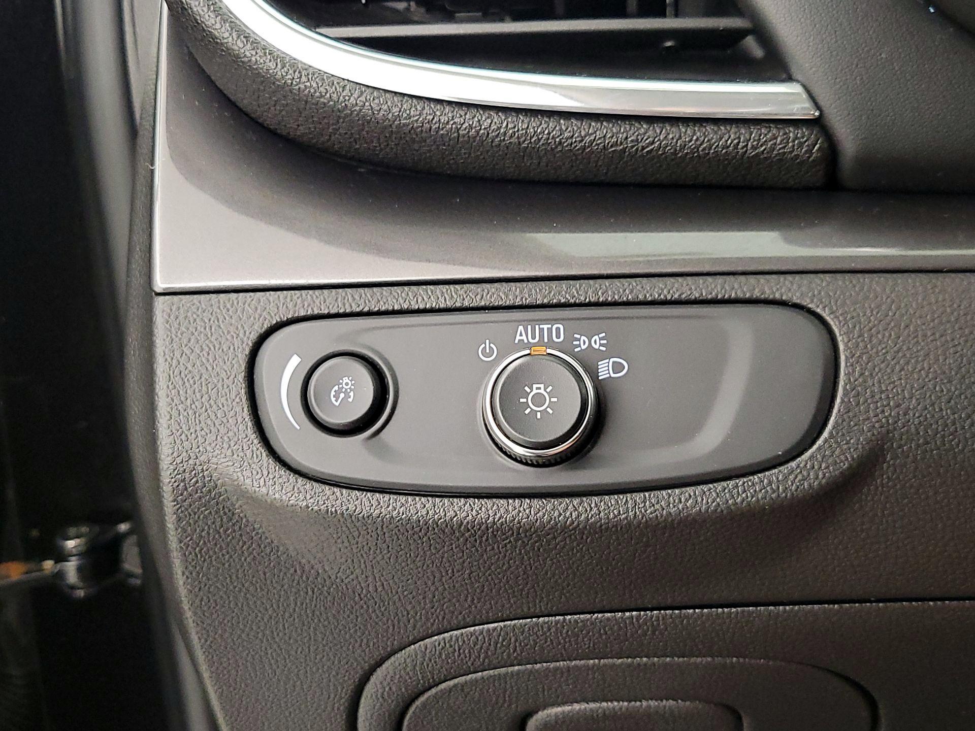 Thumbnail: 2019 Buick Encore - 13