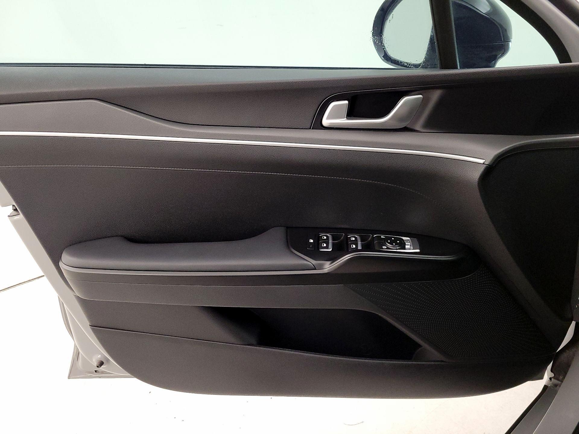 Thumbnail: 2024 Kia K5 - 12