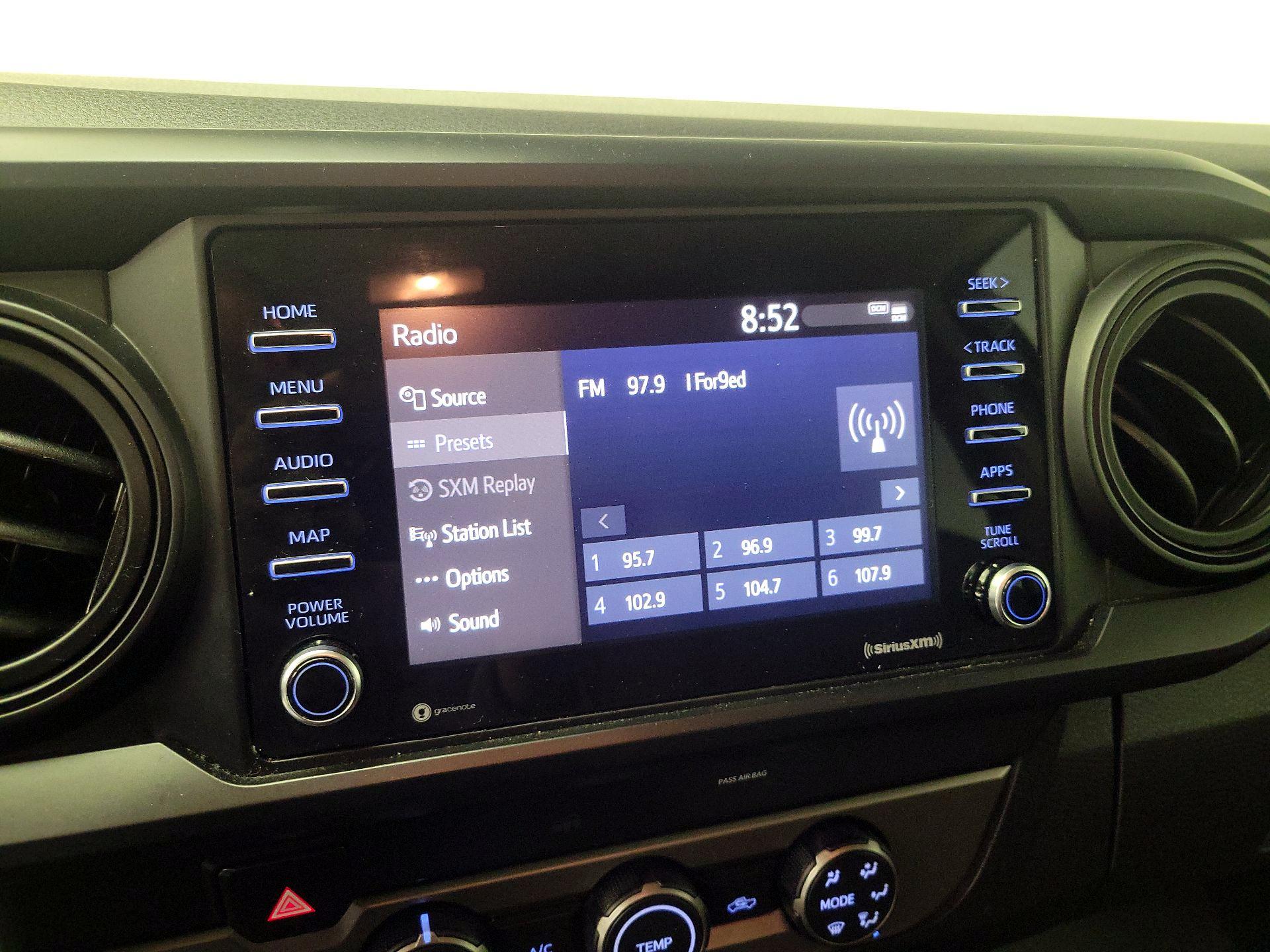 Thumbnail: 2020 Toyota Tacoma - 15