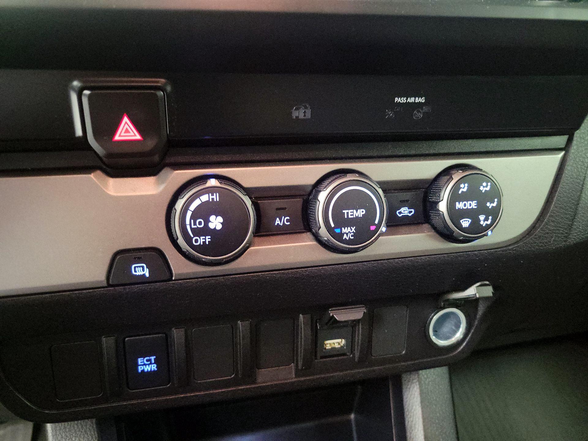 Thumbnail: 2020 Toyota Tacoma - 16