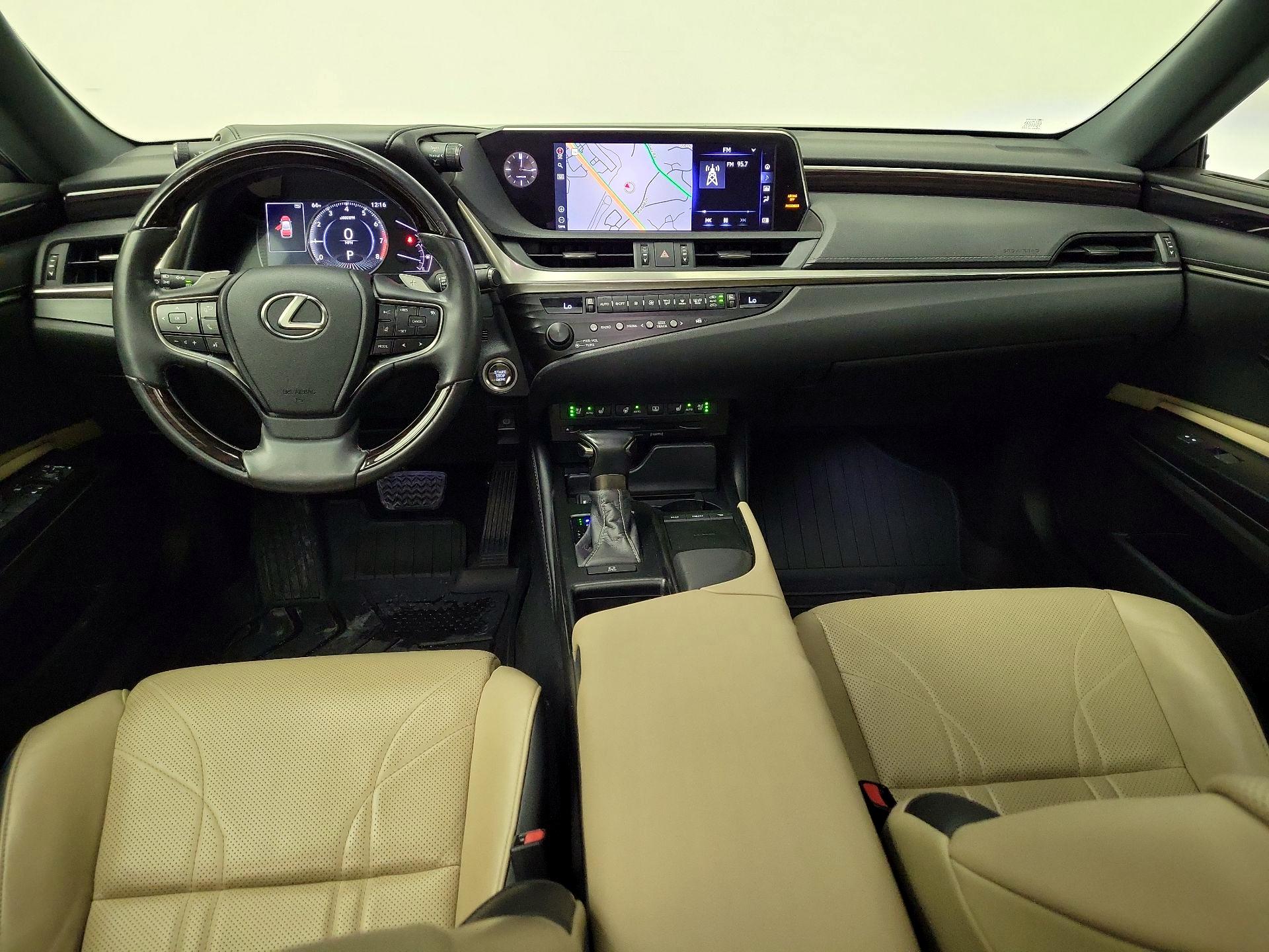 Thumbnail: 2020 Lexus ES - 9