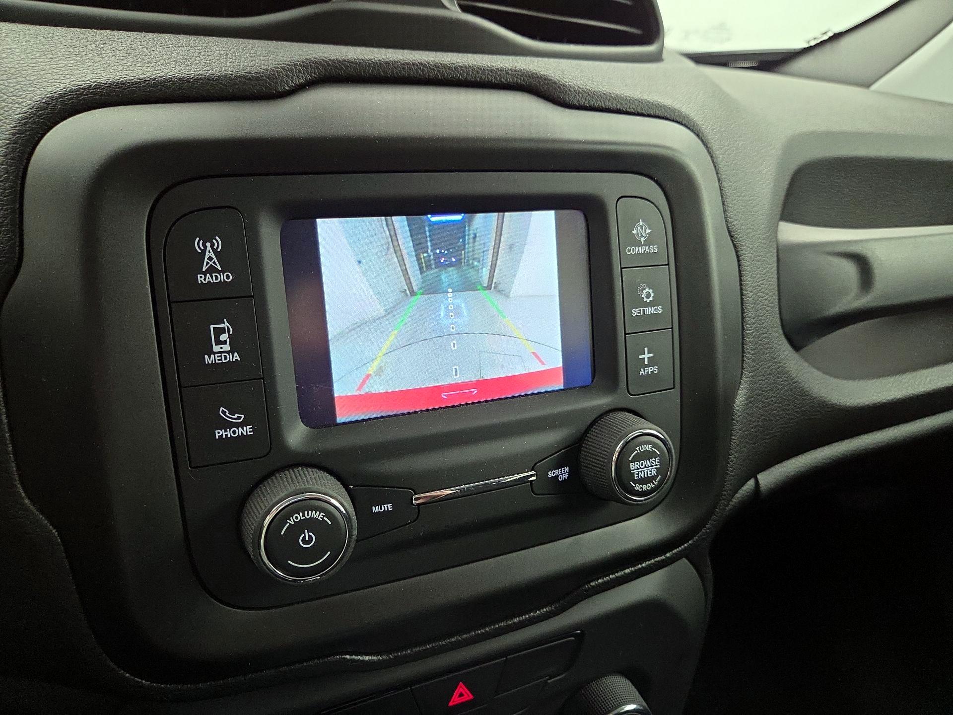 Thumbnail: 2018 Jeep Renegade - 14