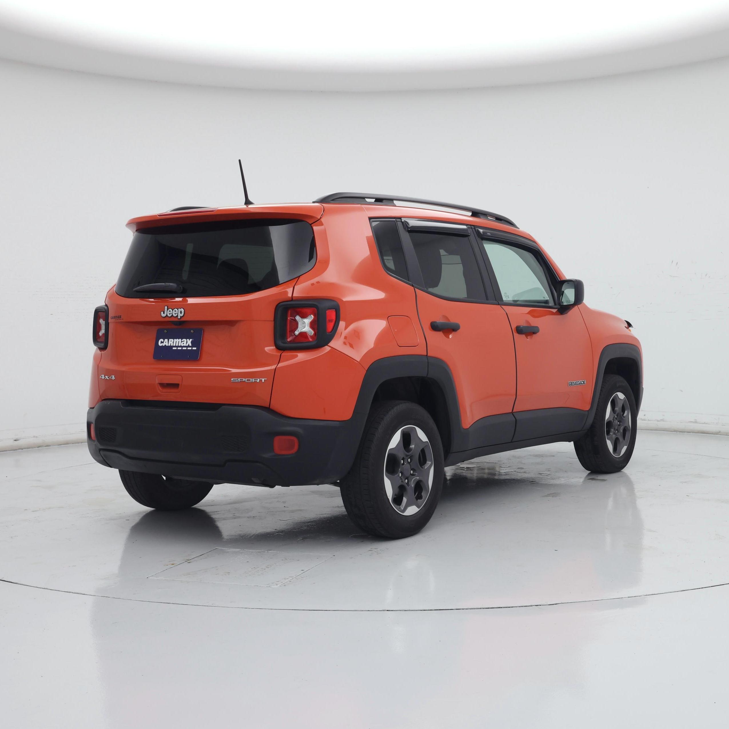 Thumbnail: 2018 Jeep Renegade - 8