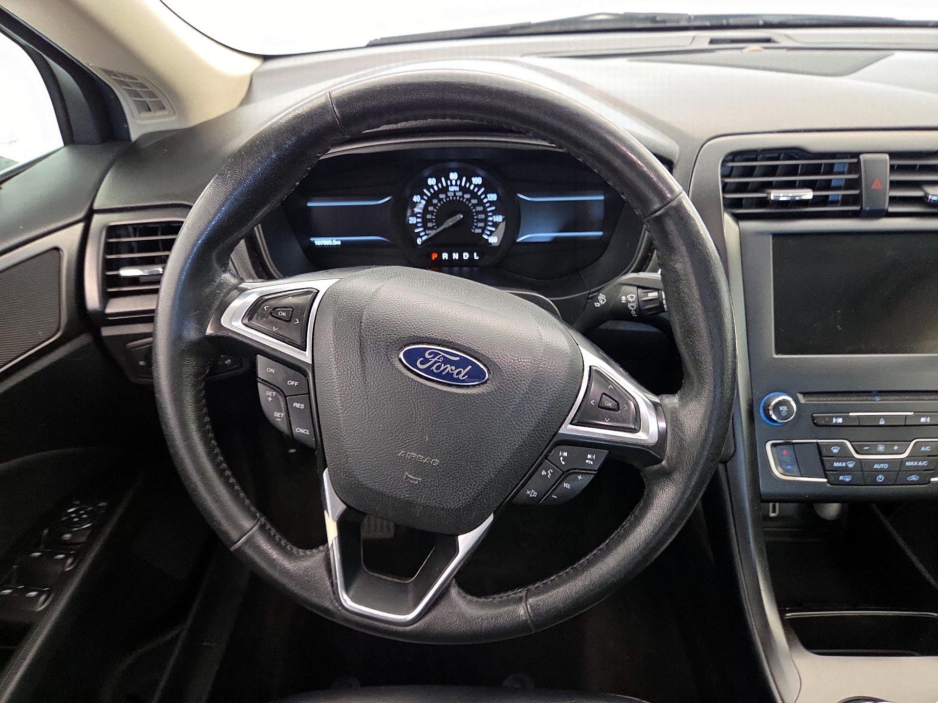 Thumbnail: 2018 Ford Fusion - 10