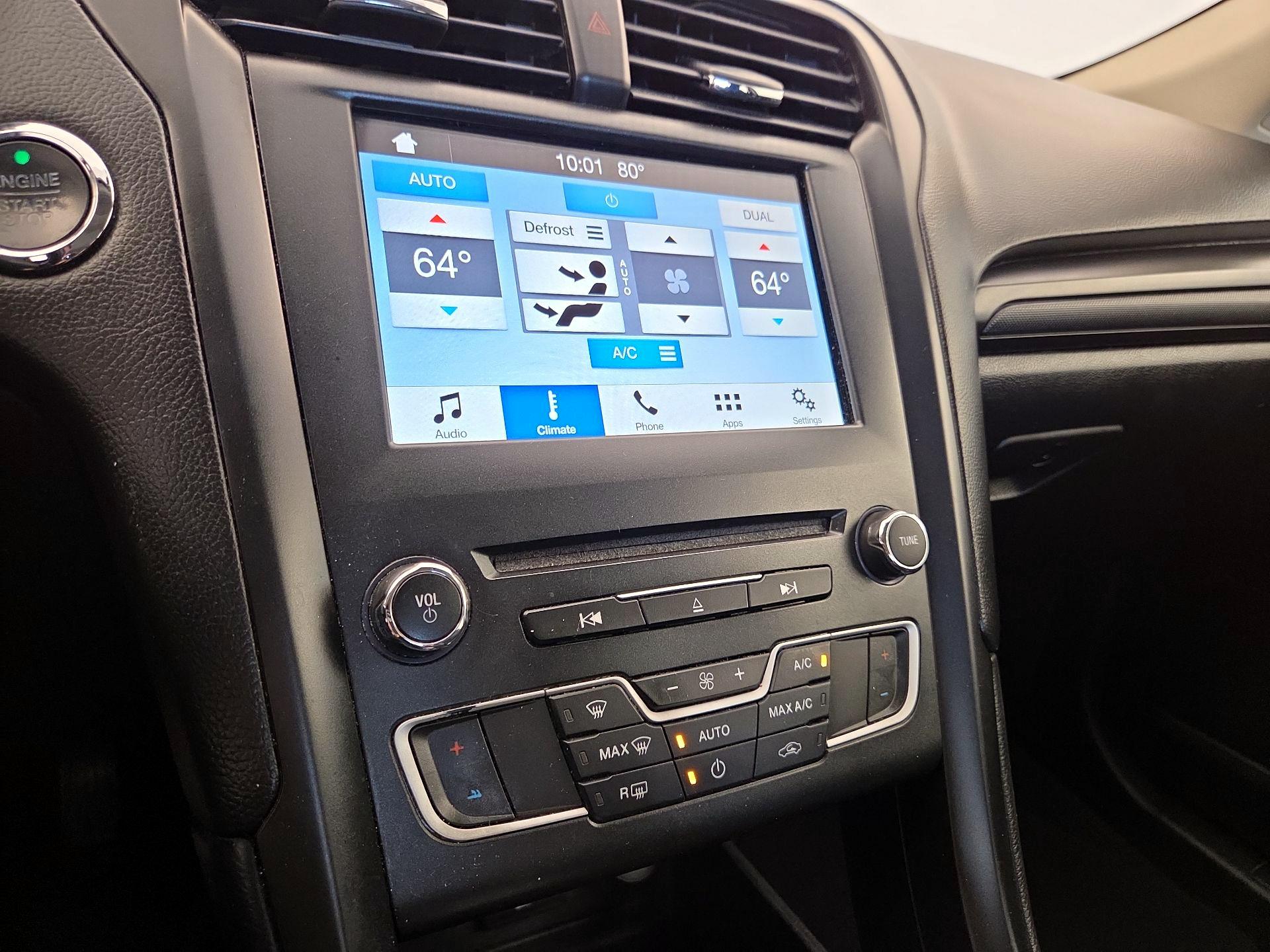 Thumbnail: 2018 Ford Fusion - 16