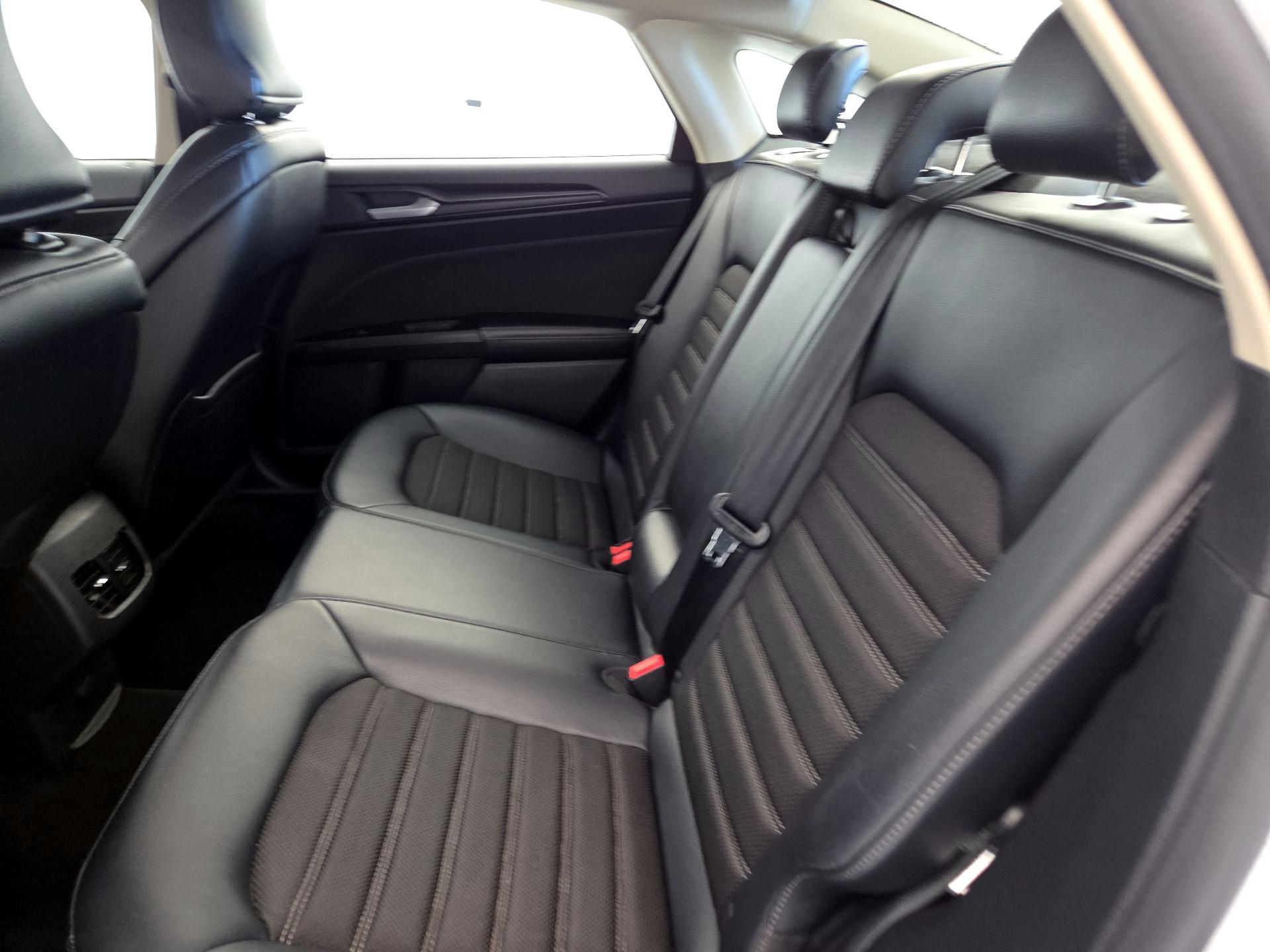 Thumbnail: 2018 Ford Fusion - 19