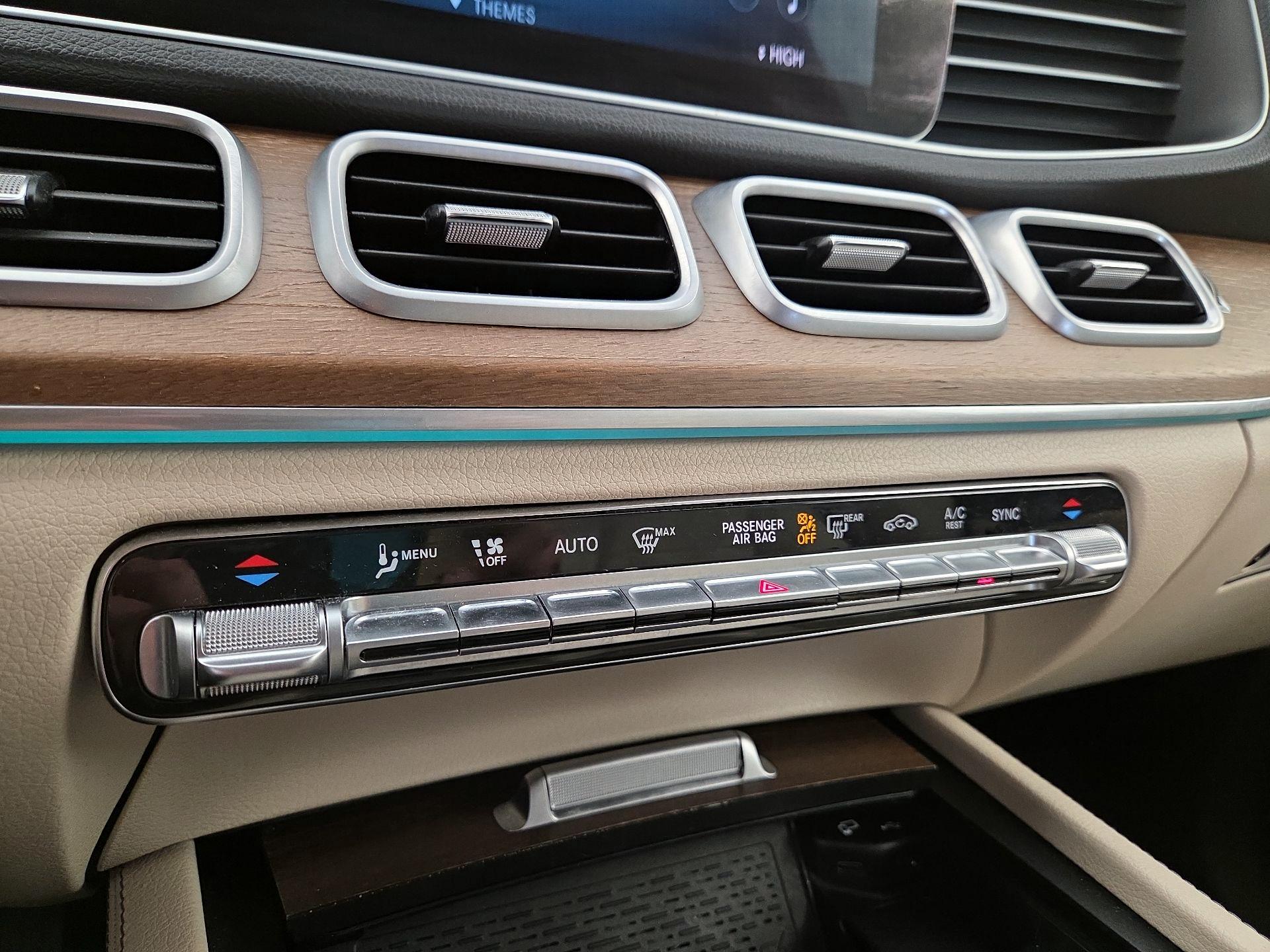 Thumbnail: 2021 Mercedes-Benz GLE - 17