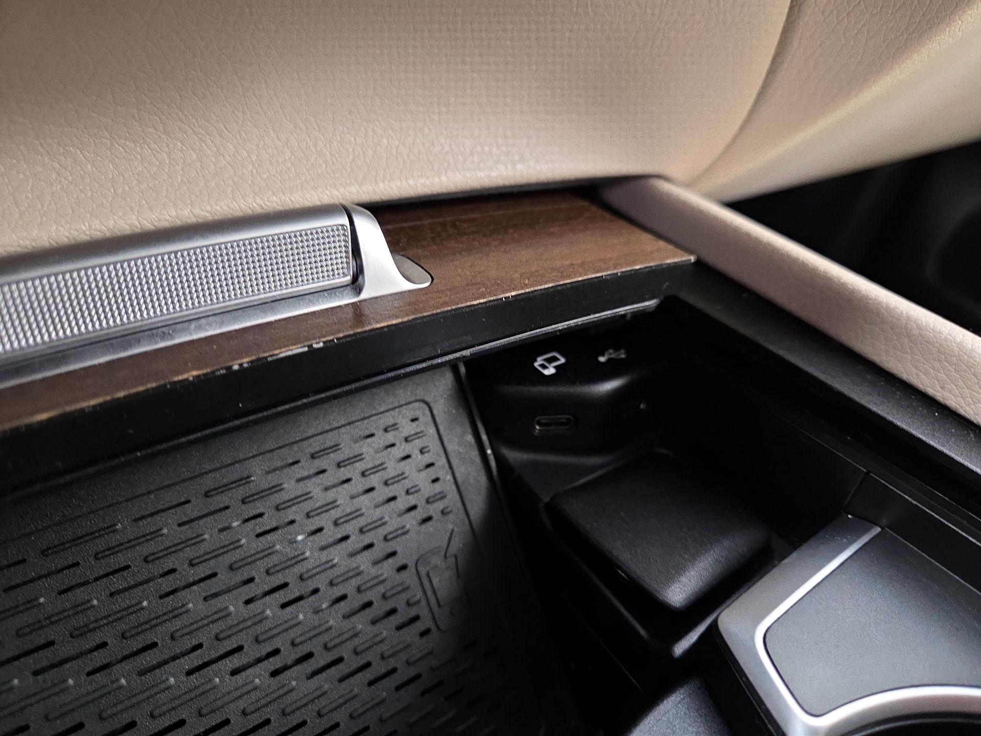 Thumbnail: 2021 Mercedes-Benz GLE - 19