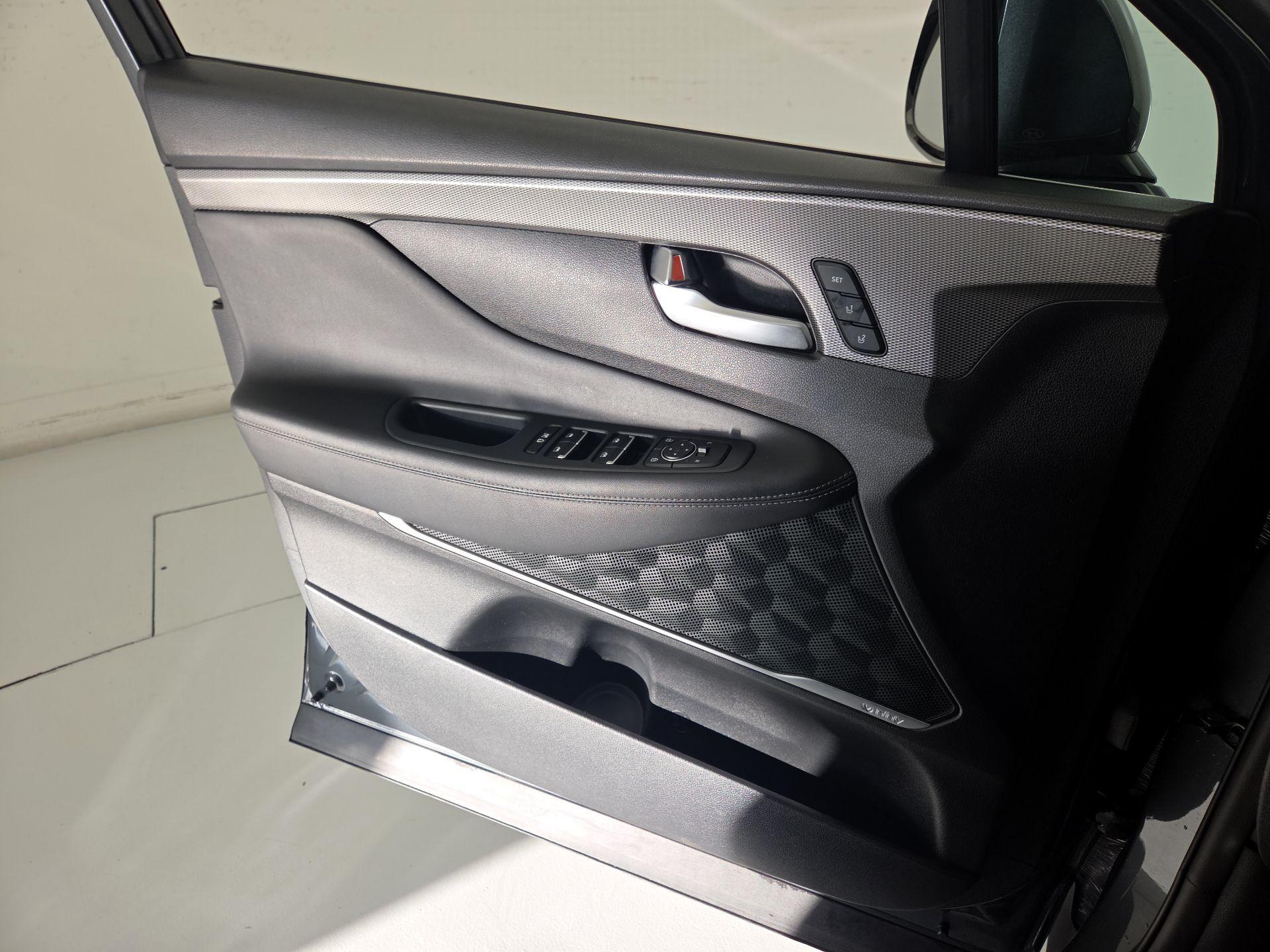 Thumbnail: 2020 Hyundai Santa Fe - 12