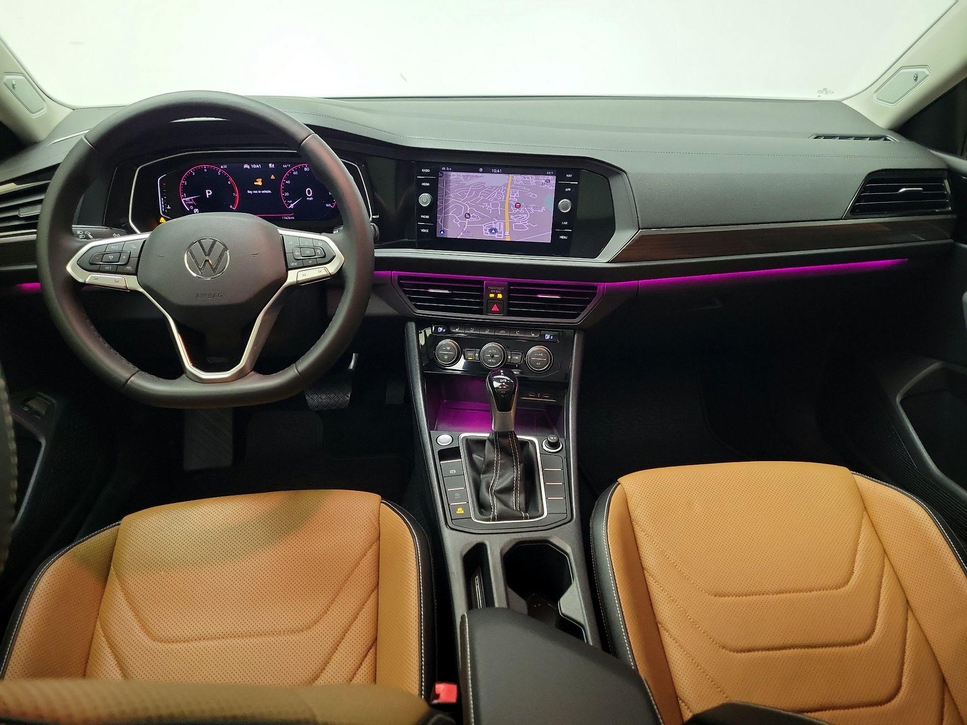 Thumbnail: 2024 Volkswagen Jetta - 9