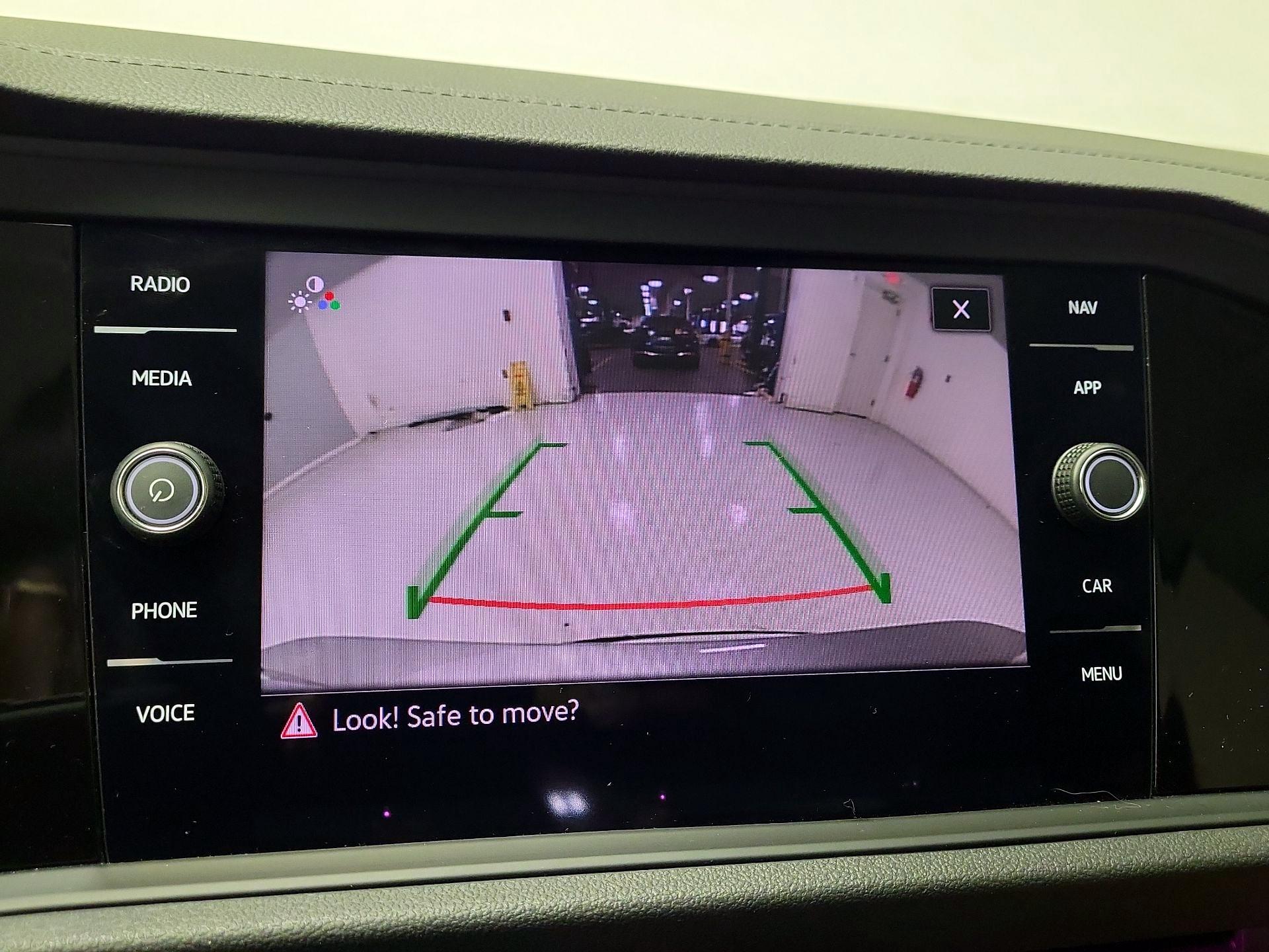 Thumbnail: 2024 Volkswagen Jetta - 15