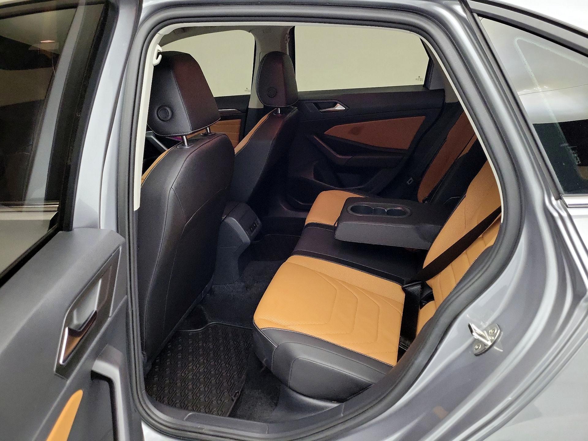 Thumbnail: 2024 Volkswagen Jetta - 20