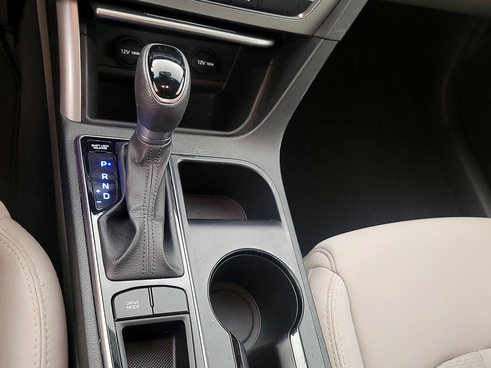 Thumbnail: 2016 Hyundai Sonata - 17