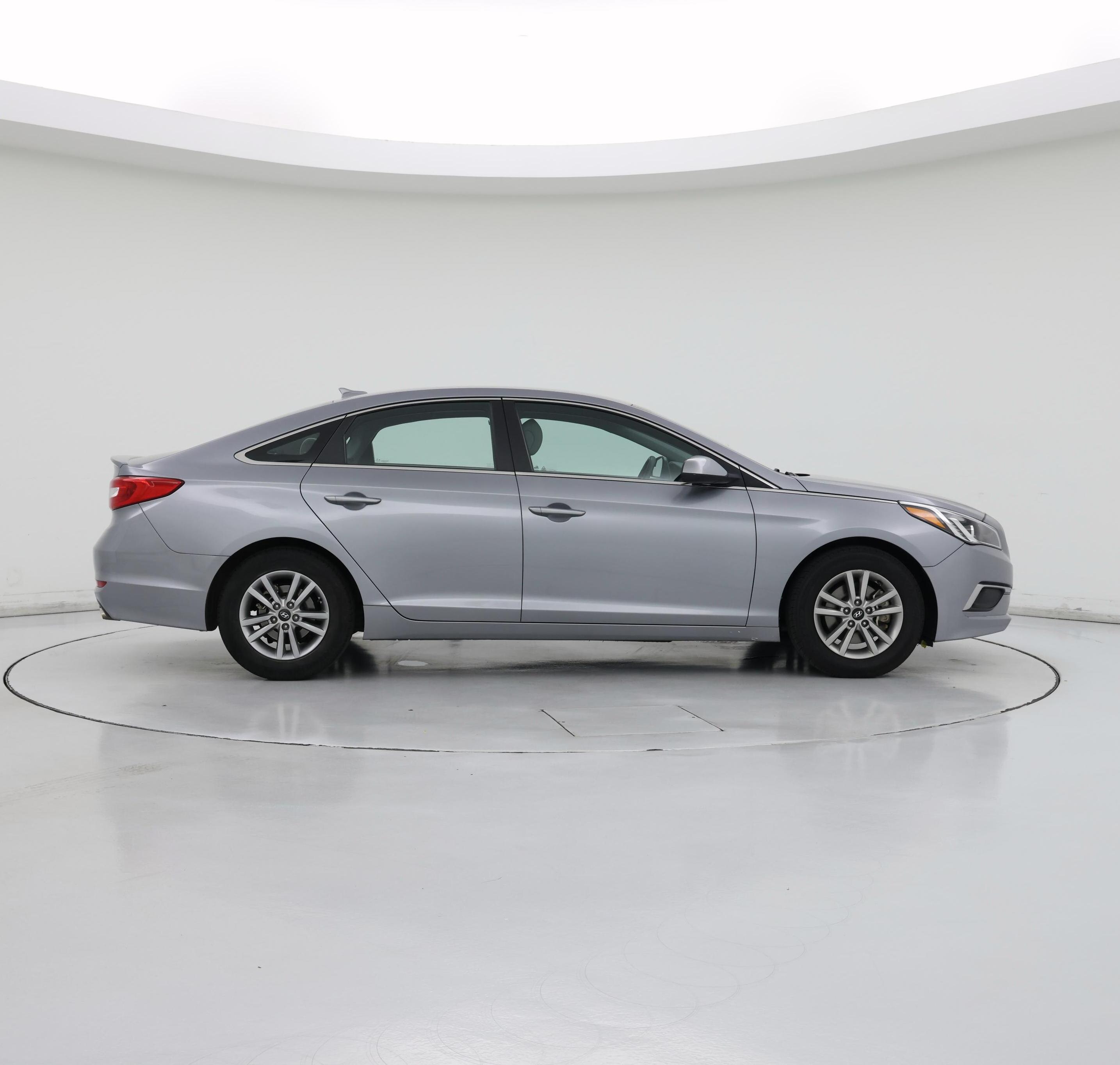 Thumbnail: 2016 Hyundai Sonata - 7