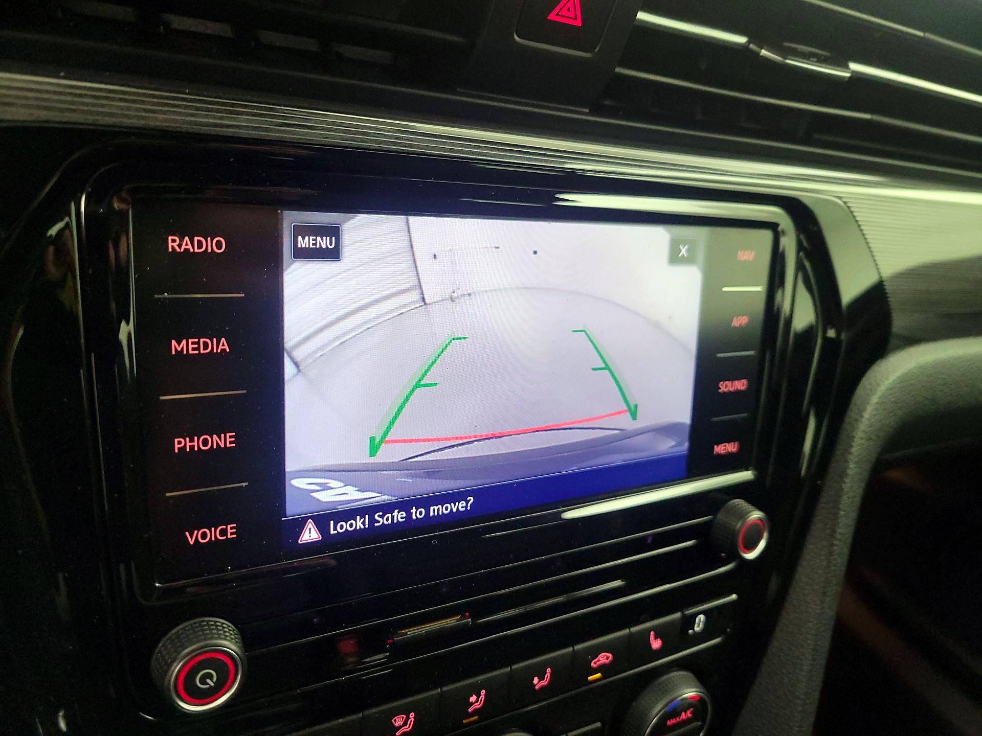 Thumbnail: 2021 Volkswagen Passat - 15