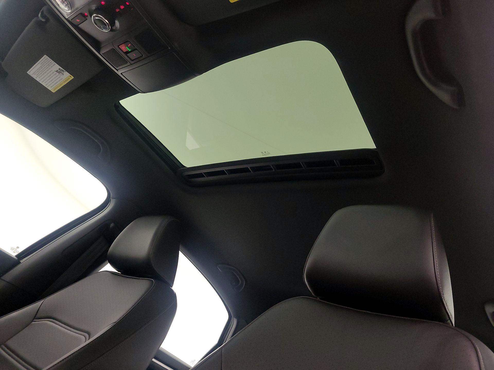 Thumbnail: 2021 Volkswagen Passat - 20