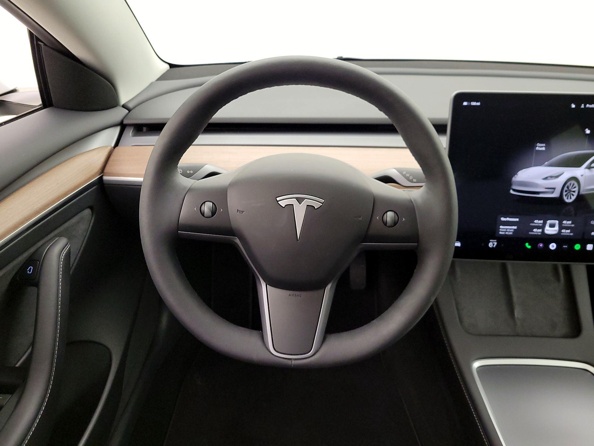 Thumbnail: 2023 Tesla Model 3 - 10