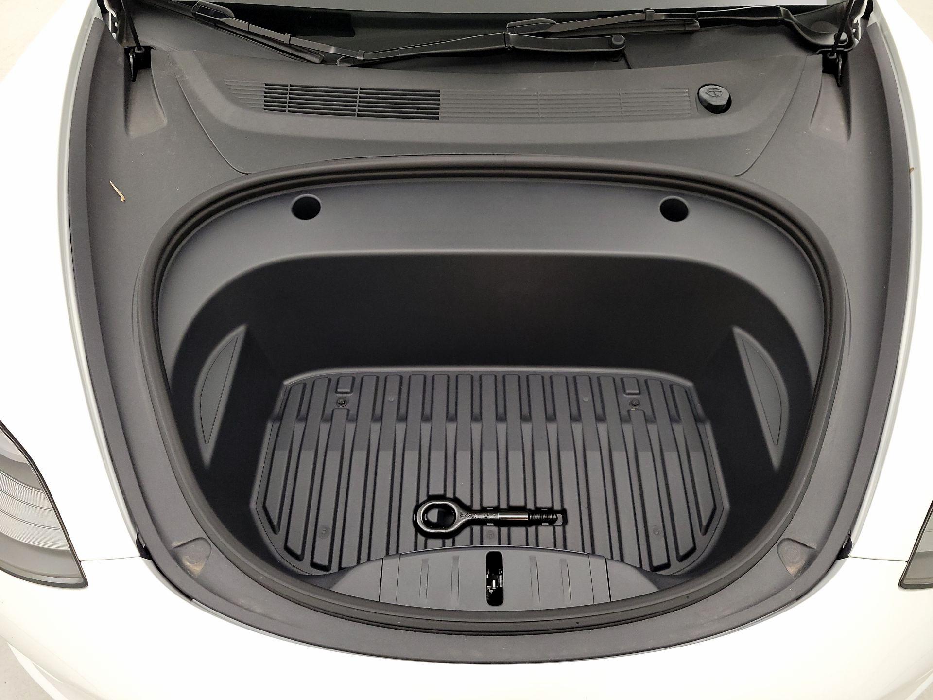 Thumbnail: 2023 Tesla Model 3 - 20