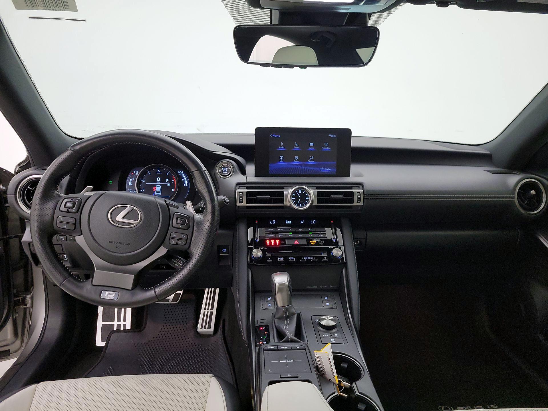 Thumbnail: 2022 Lexus IS - 9