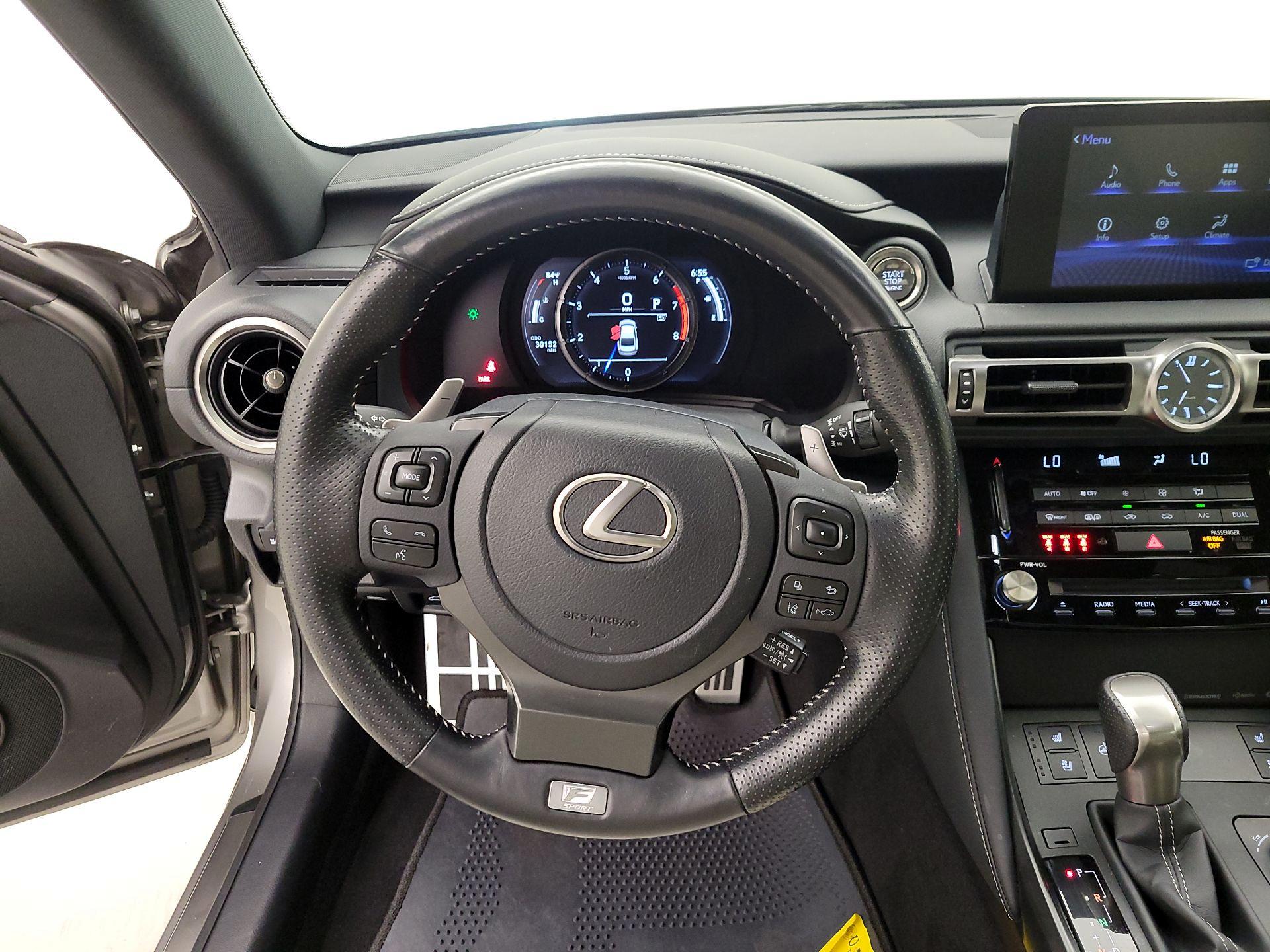 Thumbnail: 2022 Lexus IS - 10