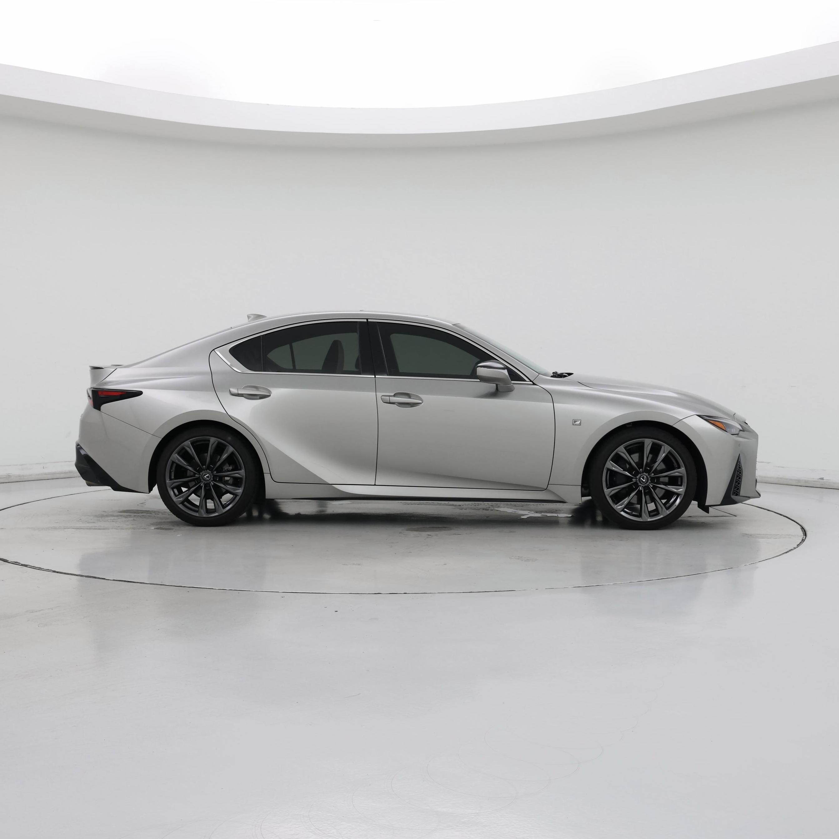 Thumbnail: 2022 Lexus IS - 7