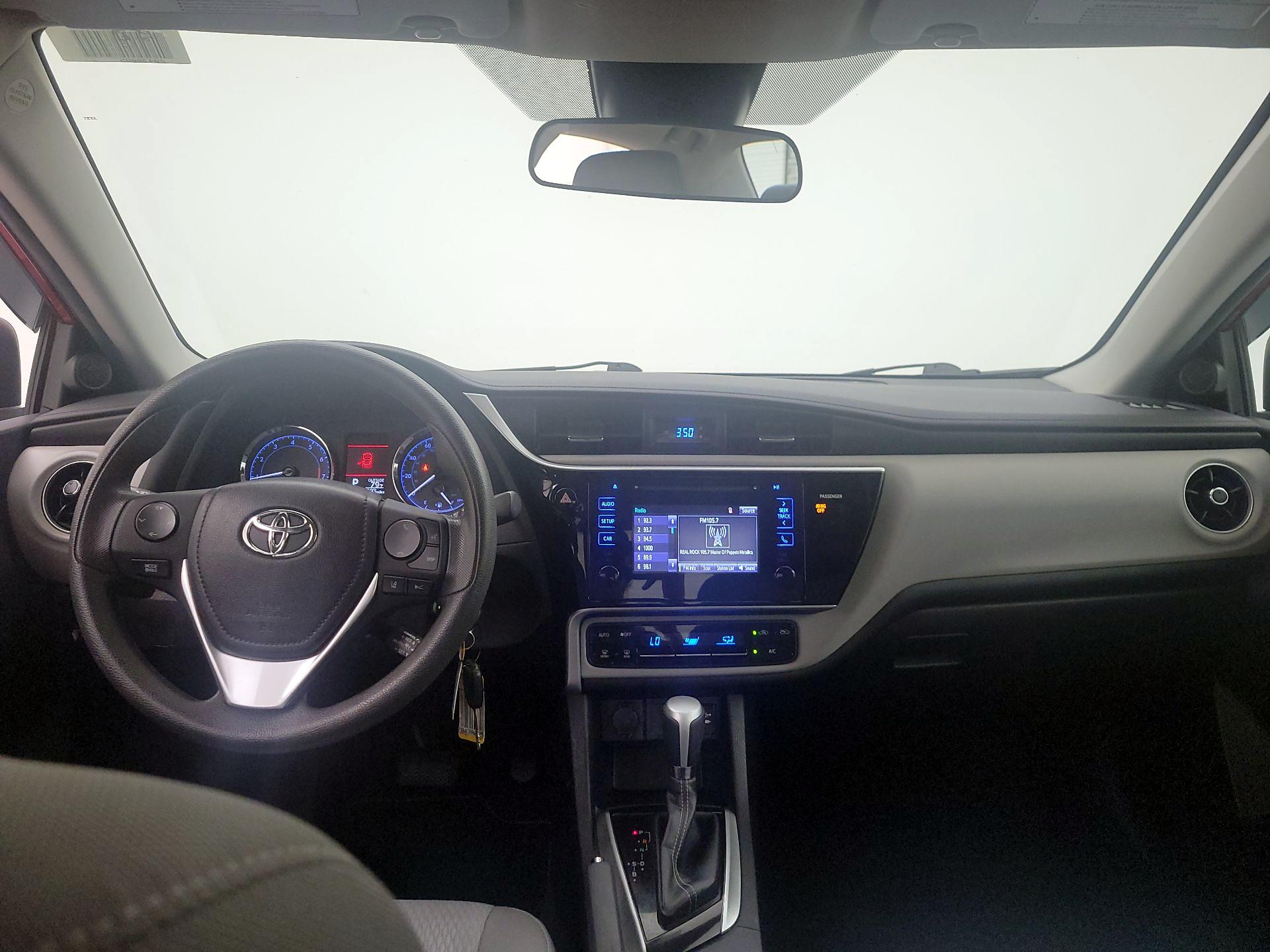 Thumbnail: 2017 Toyota Corolla - 9