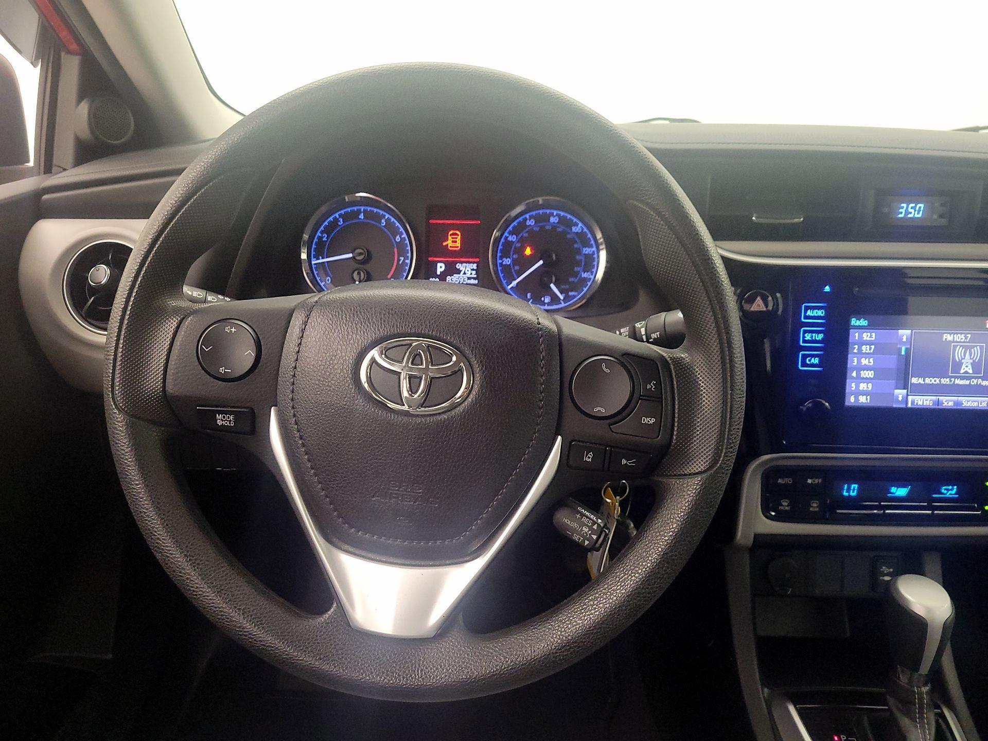 Thumbnail: 2017 Toyota Corolla - 10