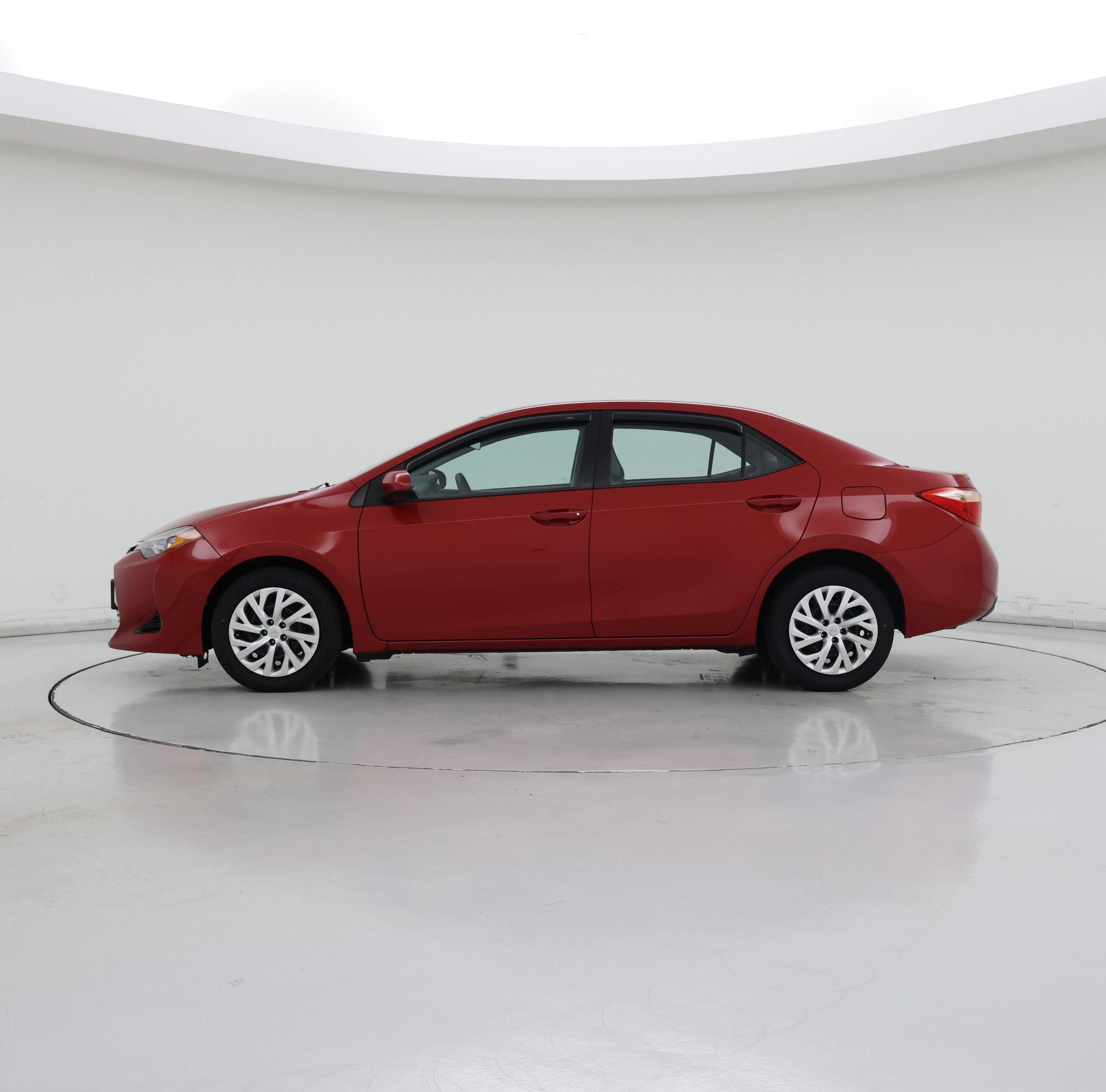 Thumbnail: 2017 Toyota Corolla - 3