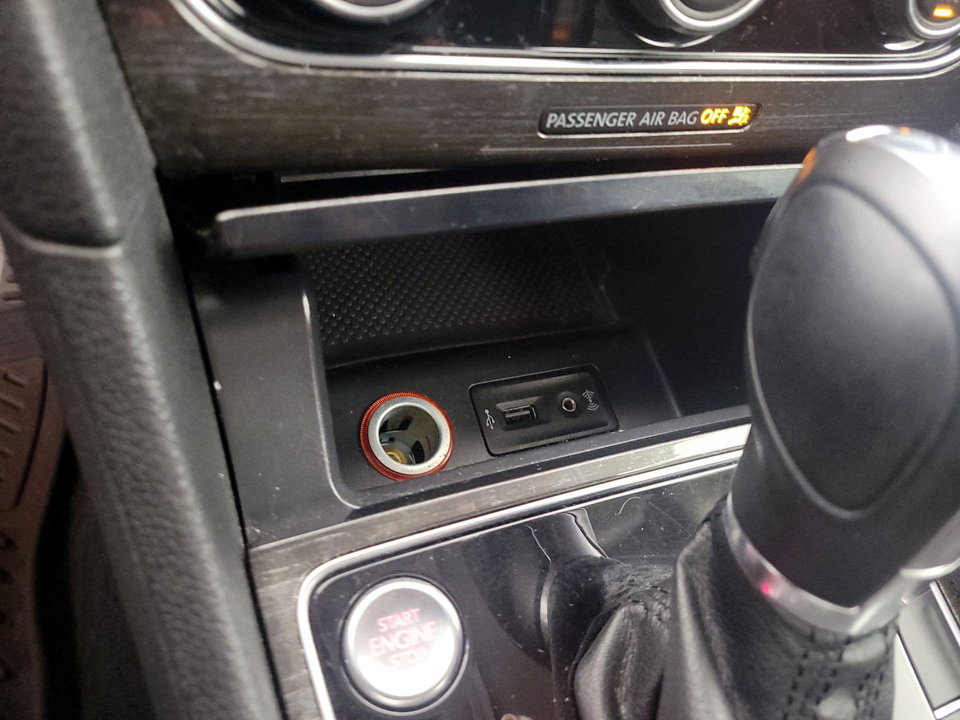 Thumbnail: 2018 Volkswagen Passat - 19