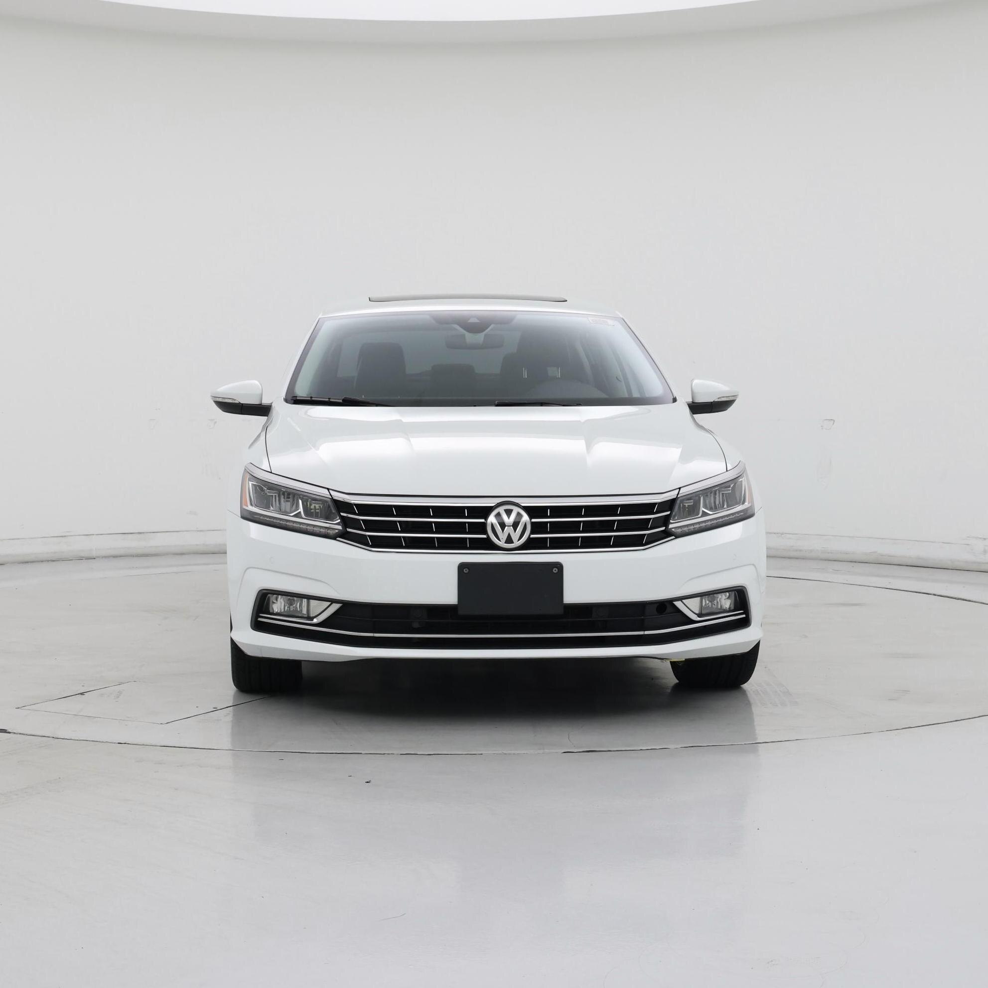 Thumbnail: 2018 Volkswagen Passat - 5