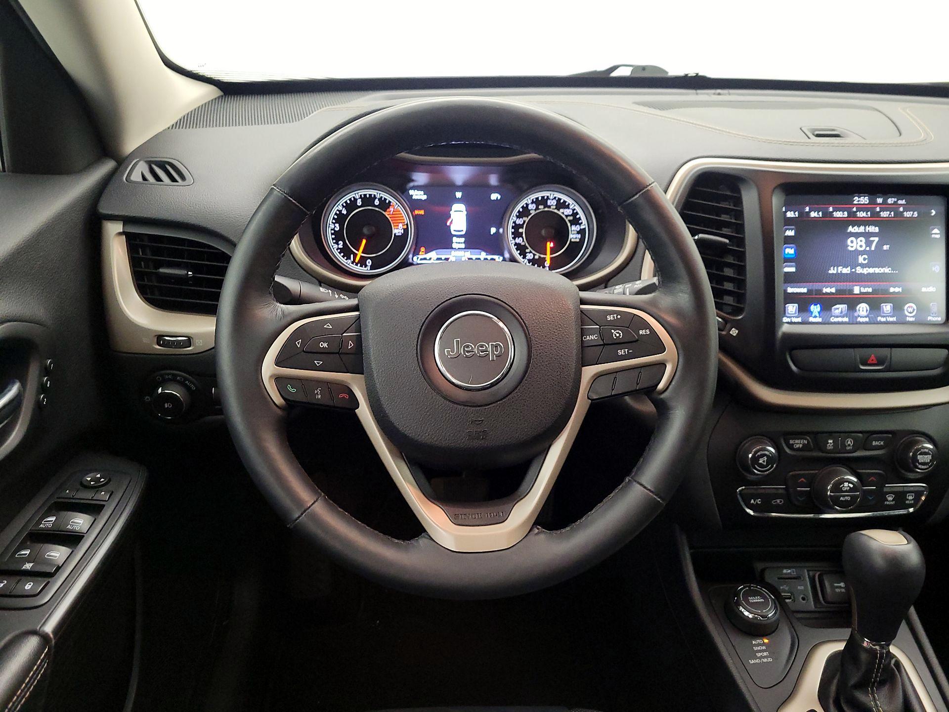 Thumbnail: 2016 Jeep Cherokee - 10