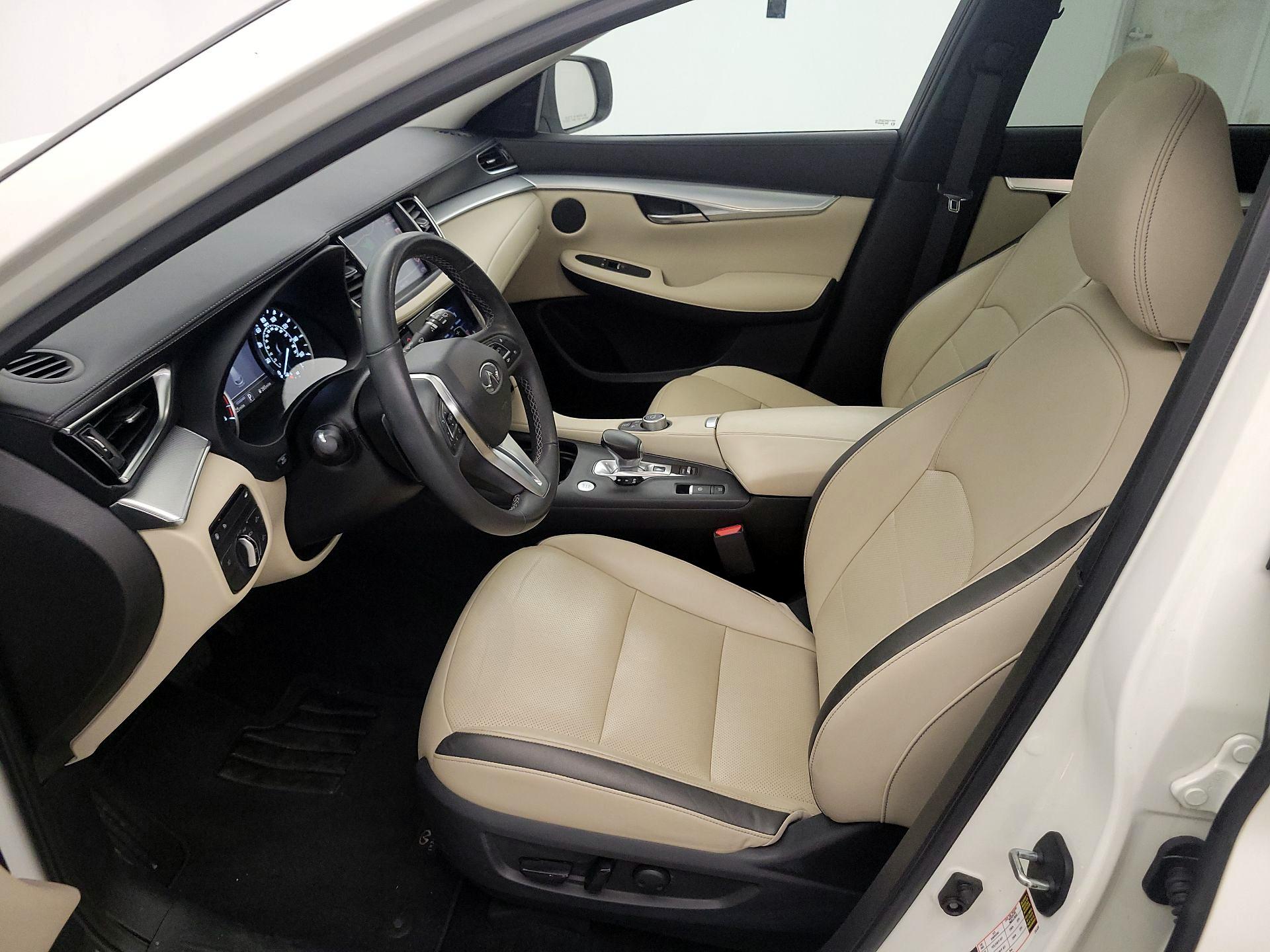 Thumbnail: 2019 INFINITI QX50 - 11