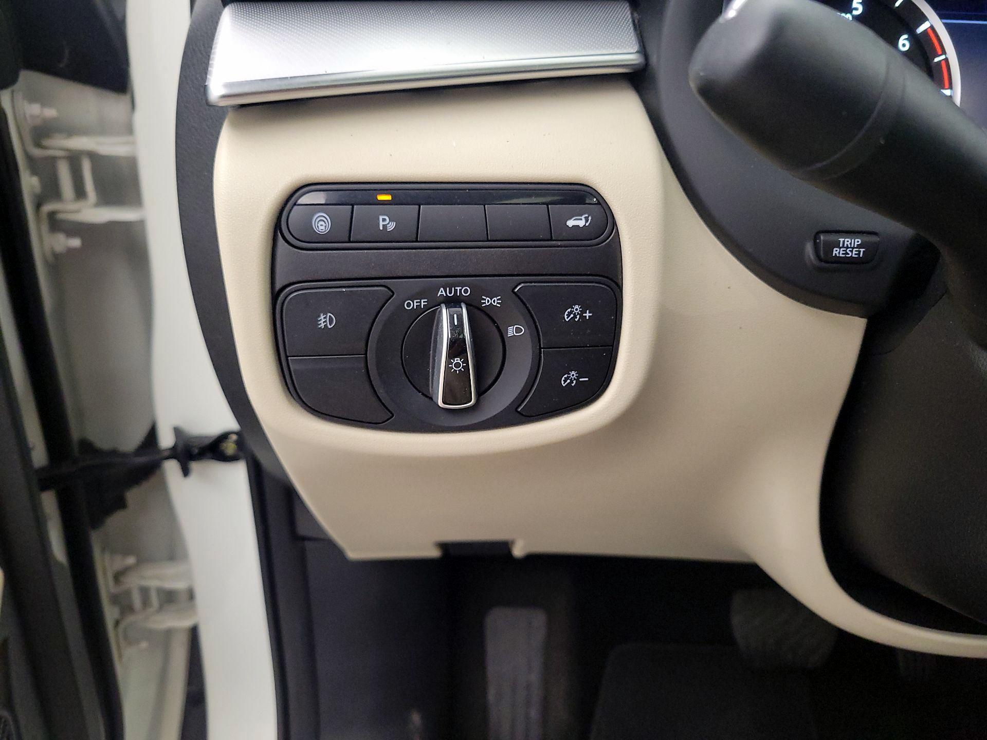 Thumbnail: 2019 INFINITI QX50 - 13