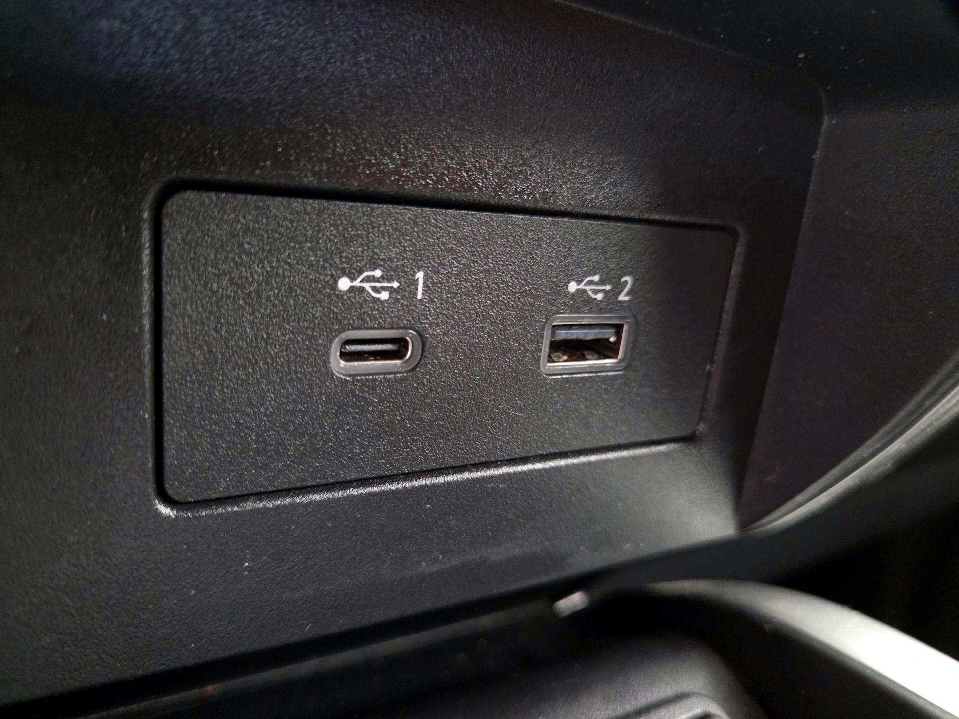 Thumbnail: 2021 Nissan Titan - 18