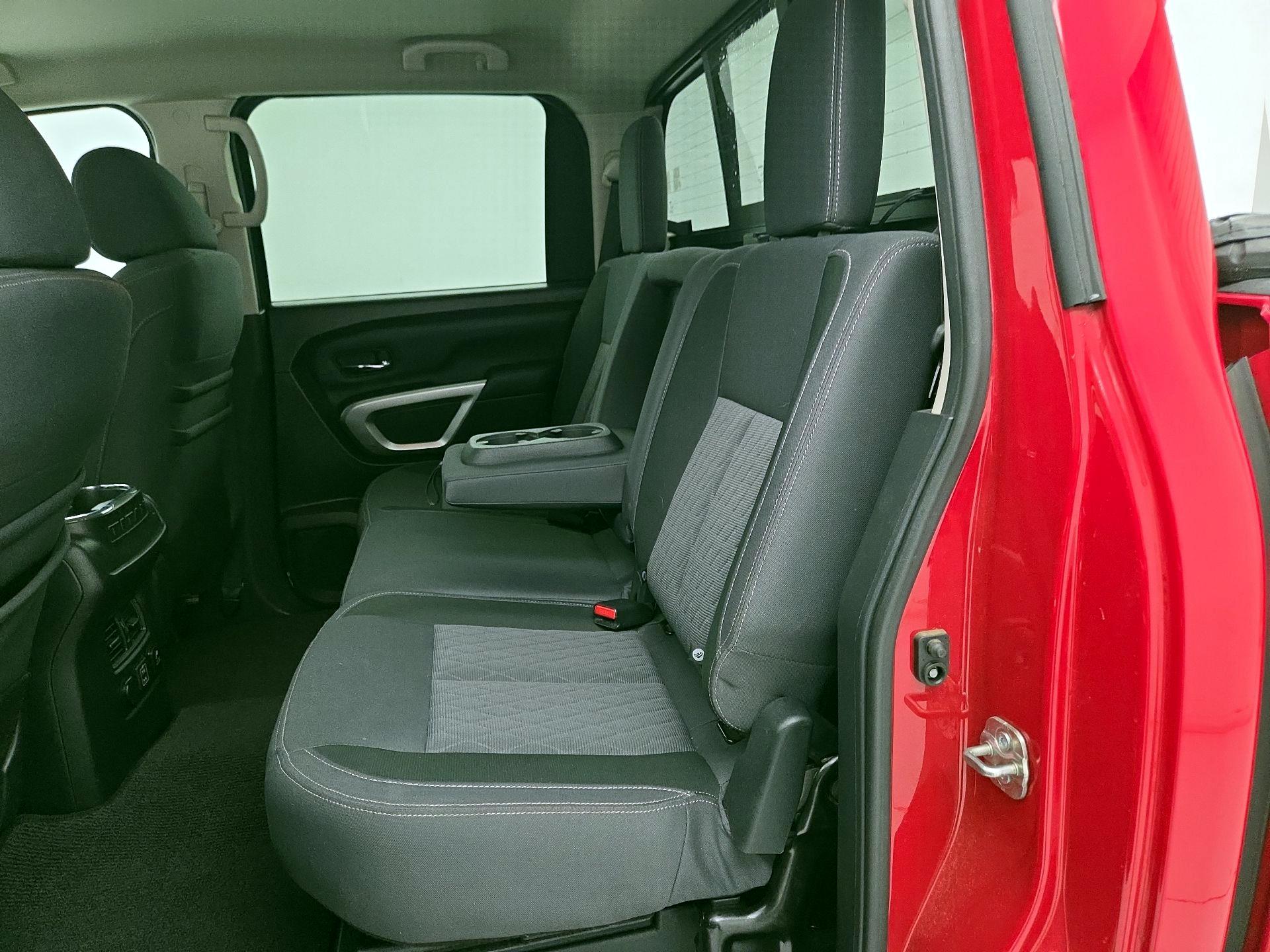 Thumbnail: 2021 Nissan Titan - 19