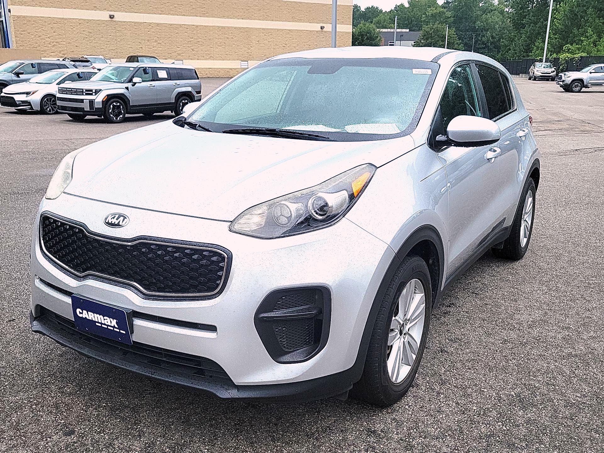 Thumbnail: 2017 Kia Sportage - 3