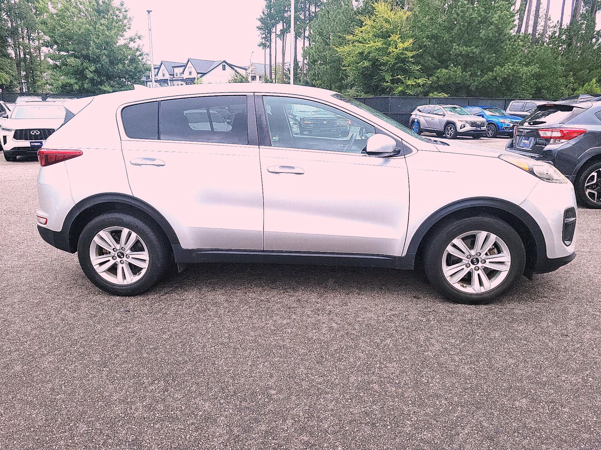 Thumbnail: 2017 Kia Sportage - 4
