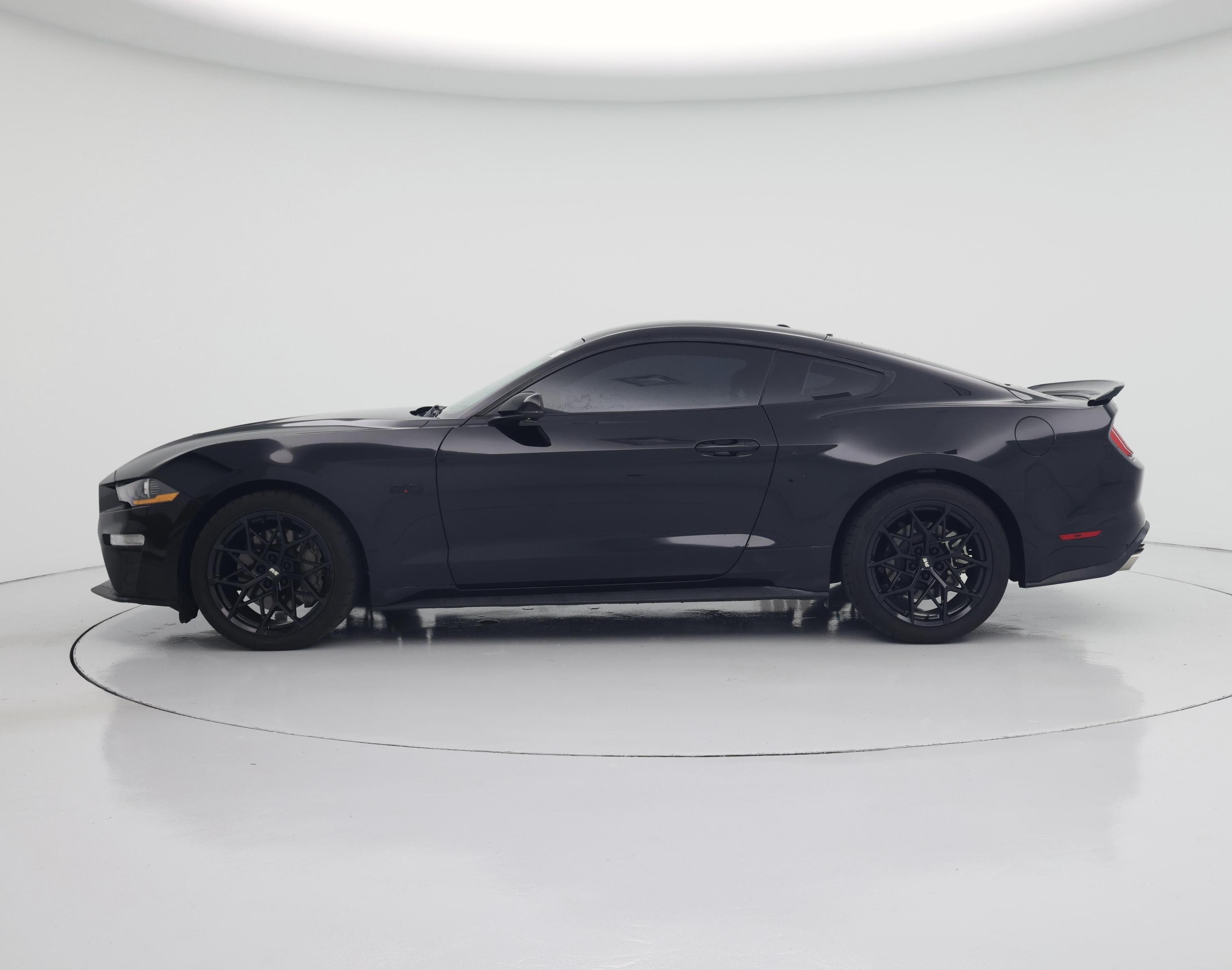 Thumbnail: 2019 Ford Mustang - 3