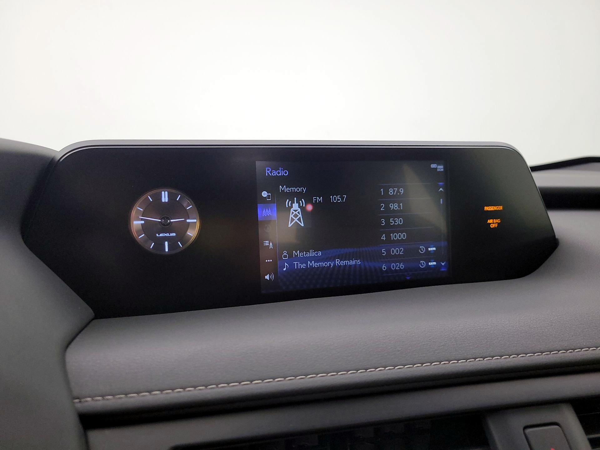 Thumbnail: 2020 Lexus UX - 15