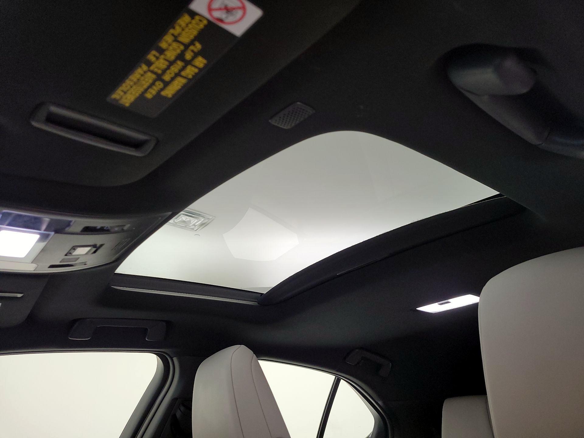 Thumbnail: 2020 Lexus UX - 19