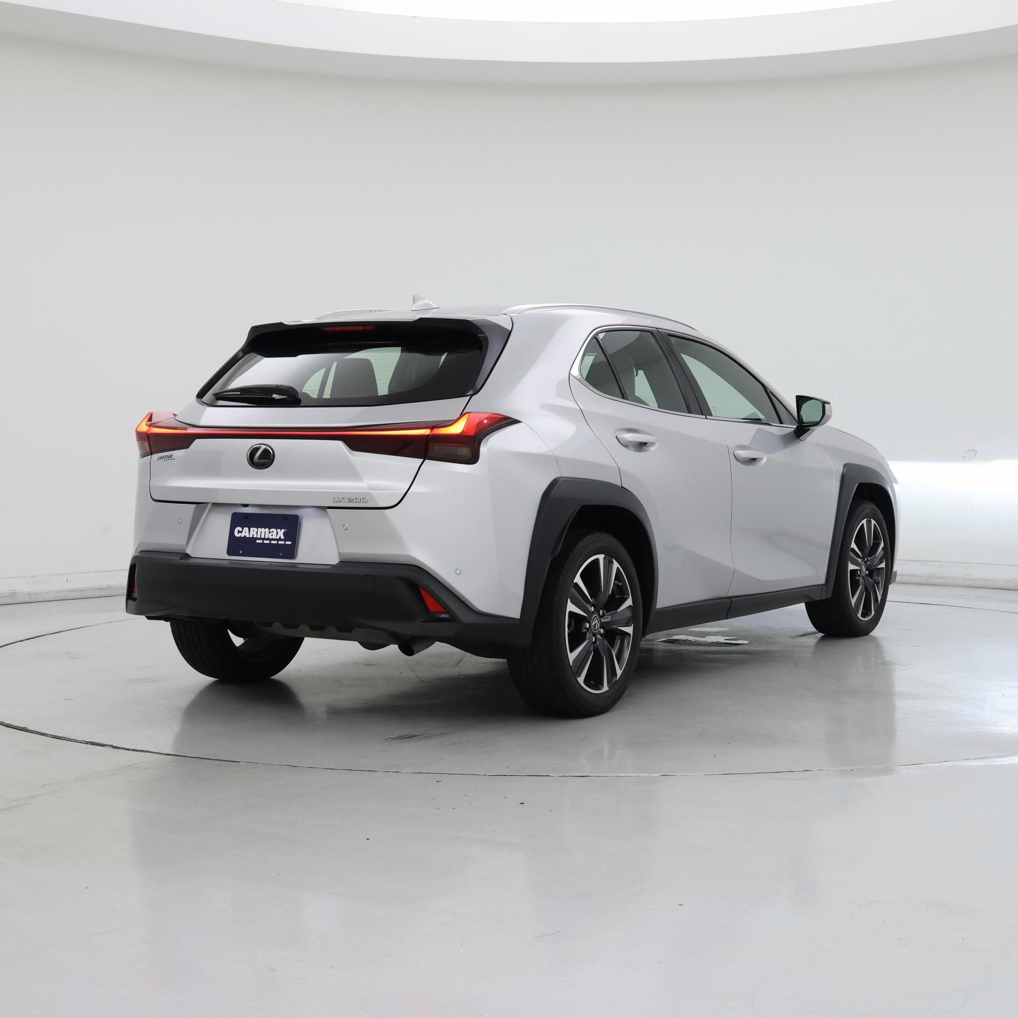 Thumbnail: 2020 Lexus UX - 8