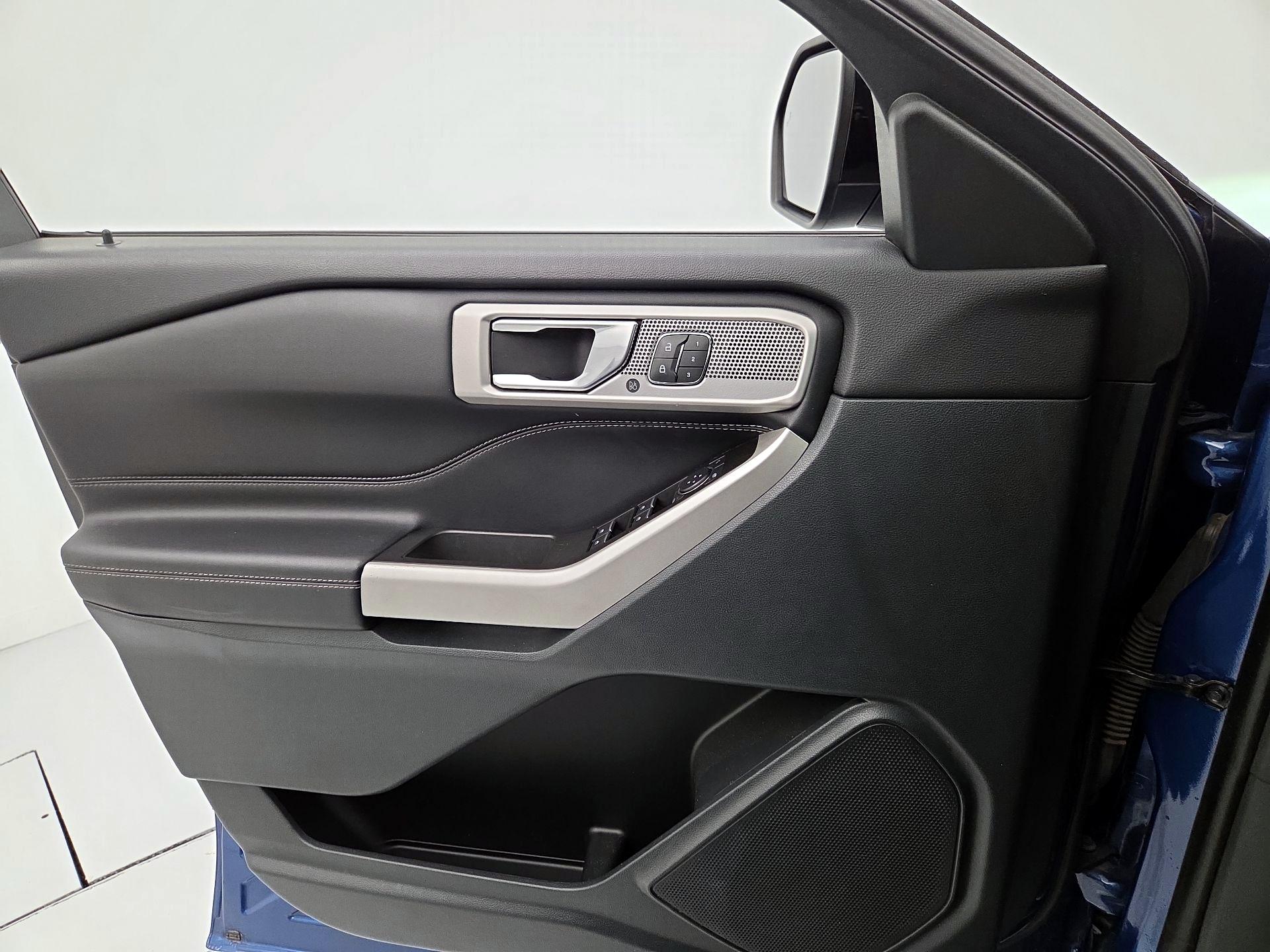 Thumbnail: 2021 Ford Explorer - 12
