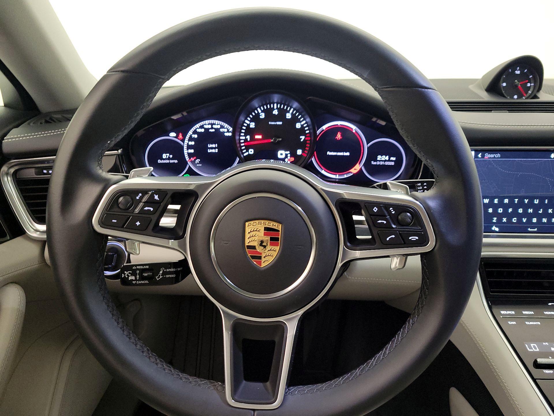 Thumbnail: 2020 Porsche Panamera - 10