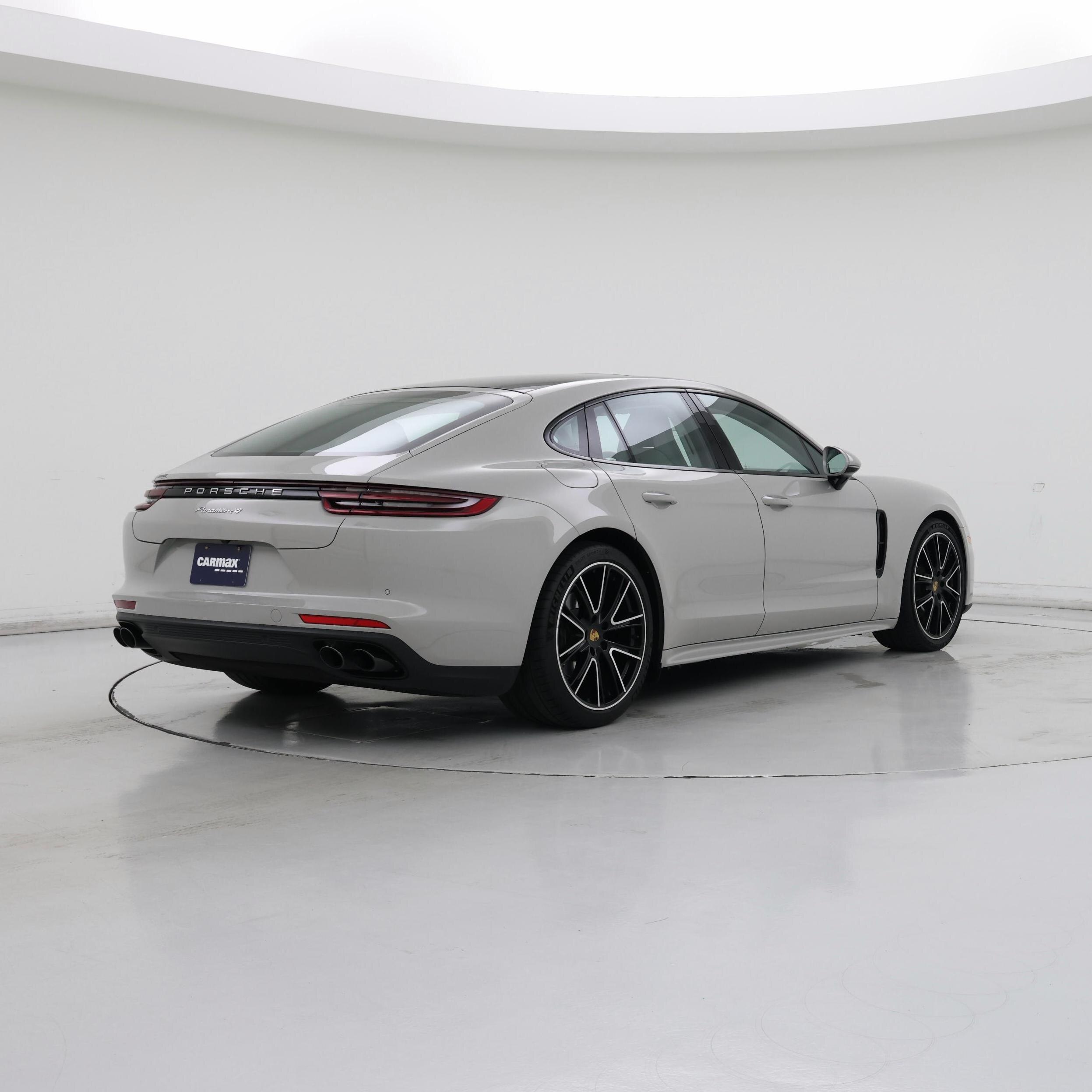 Thumbnail: 2020 Porsche Panamera - 8