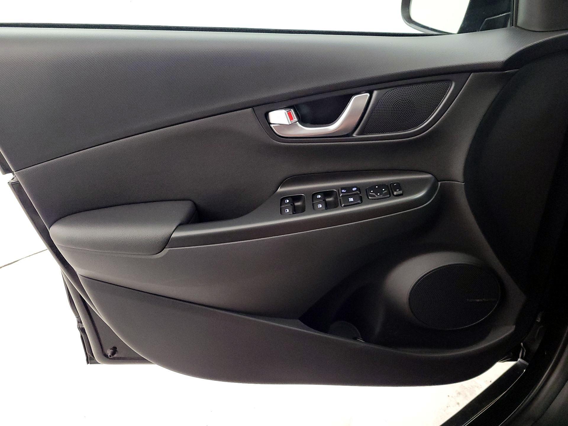 Thumbnail: 2023 Hyundai Kona - 12