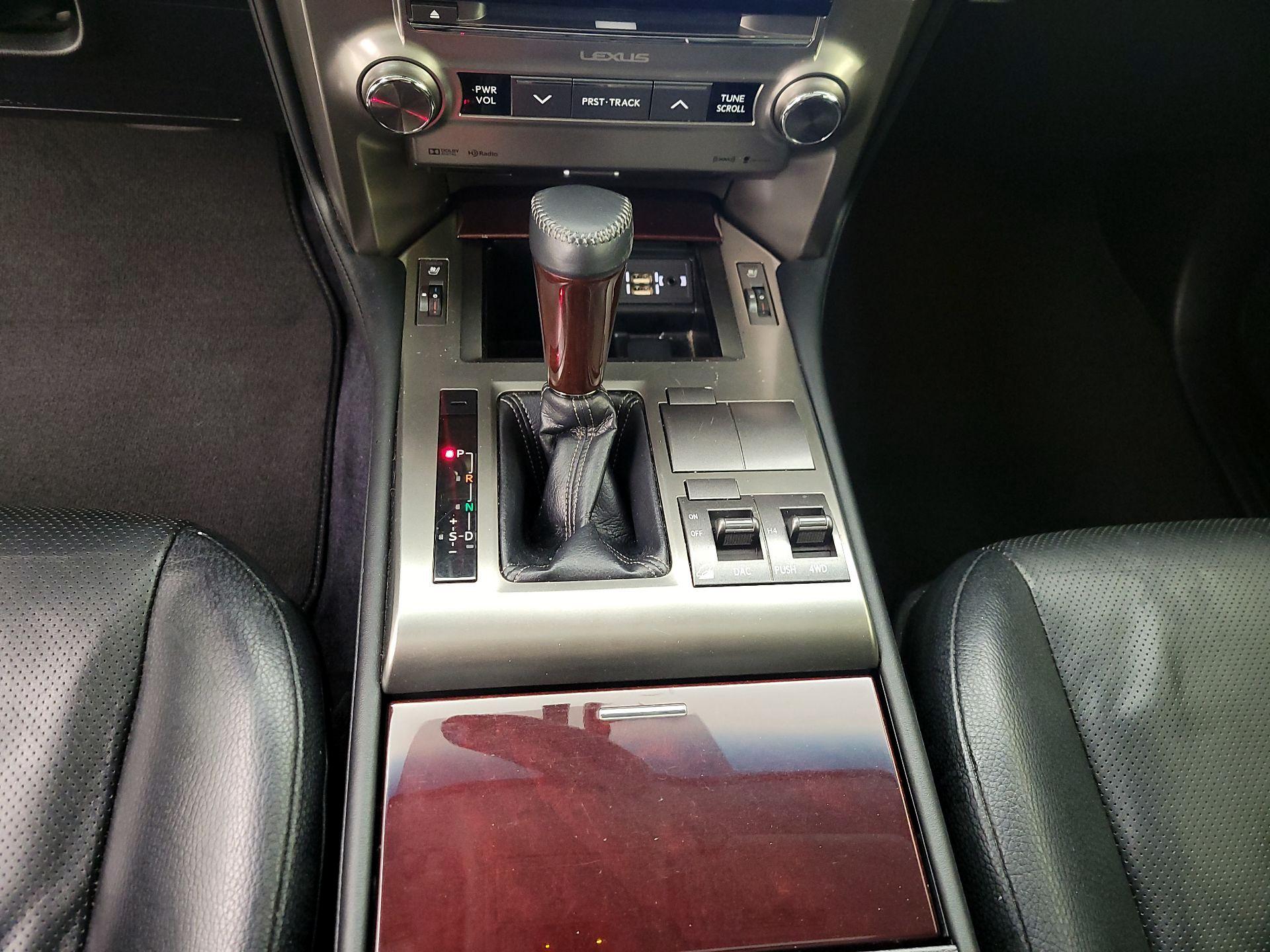 Thumbnail: 2016 Lexus GX - 18