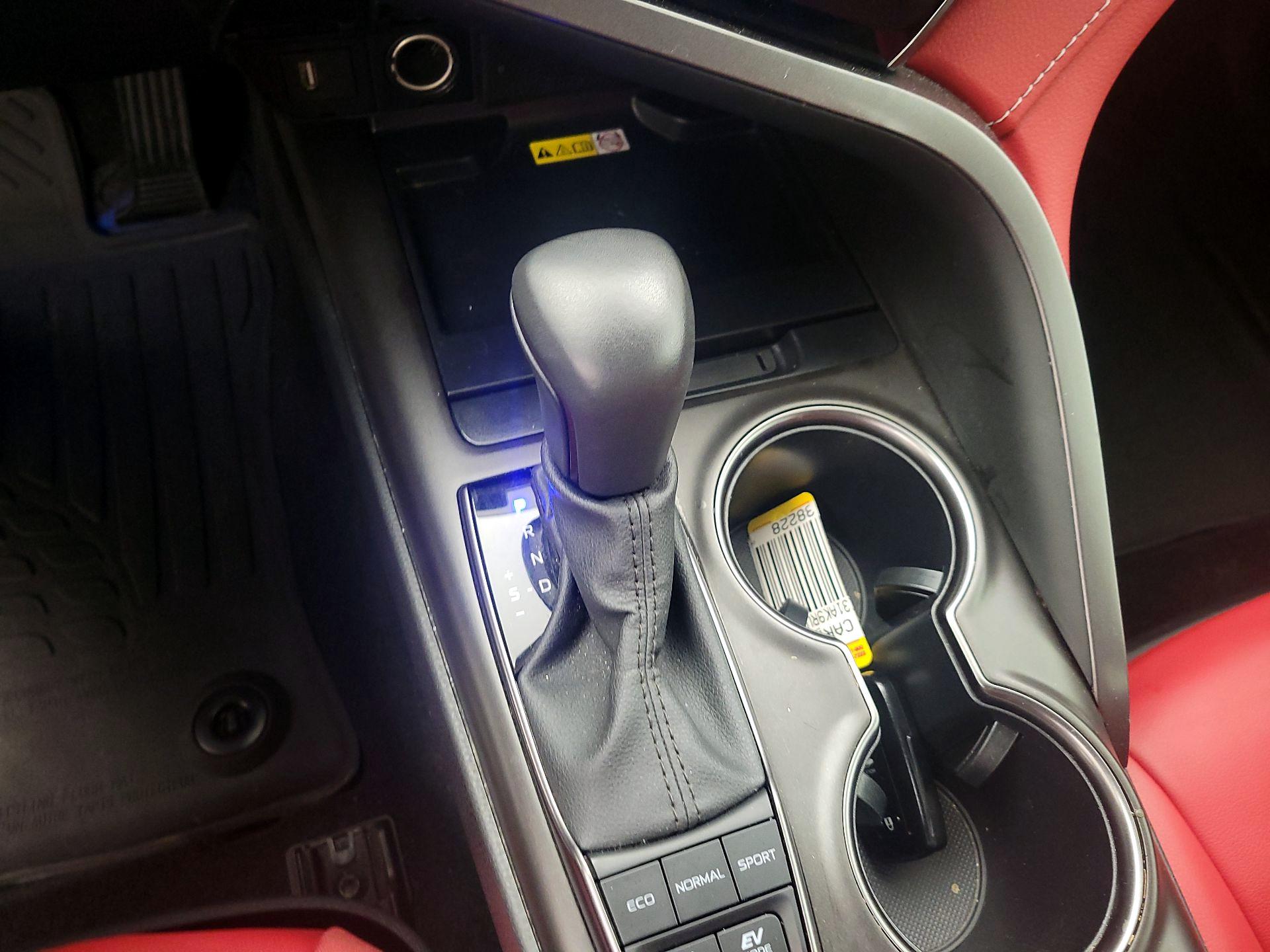 Thumbnail: 2024 Toyota Camry - 17