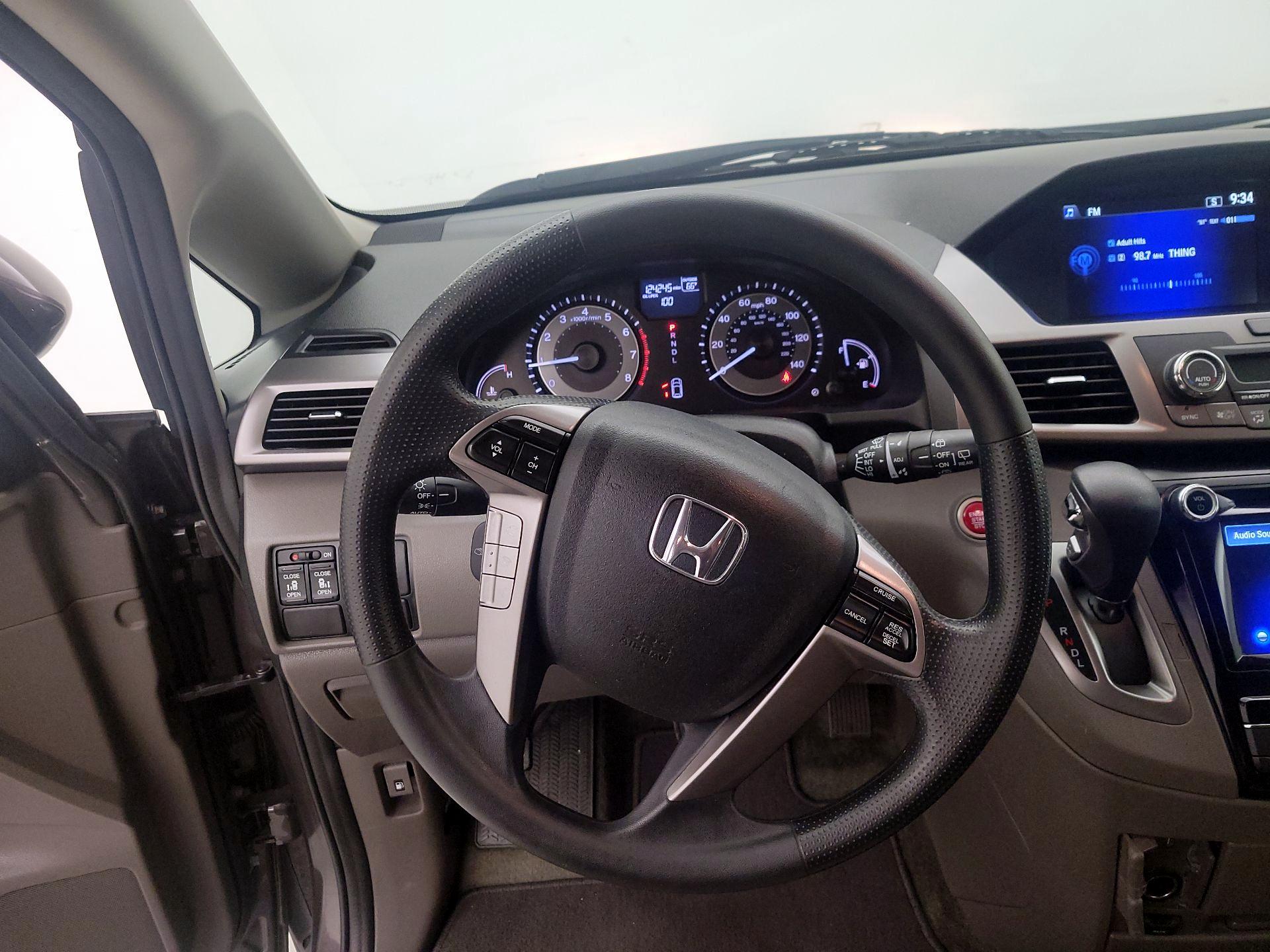 Thumbnail: 2016 Honda Odyssey - 10