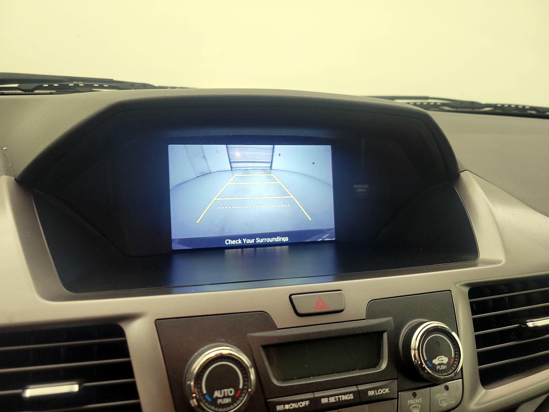 Thumbnail: 2016 Honda Odyssey - 14